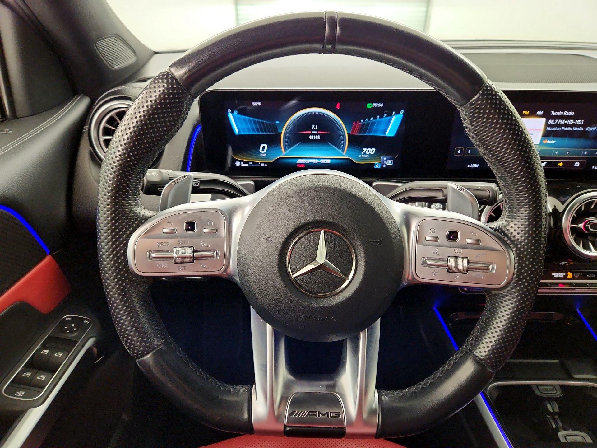 Thumbnail: 2022 Mercedes-Benz GLB - 10