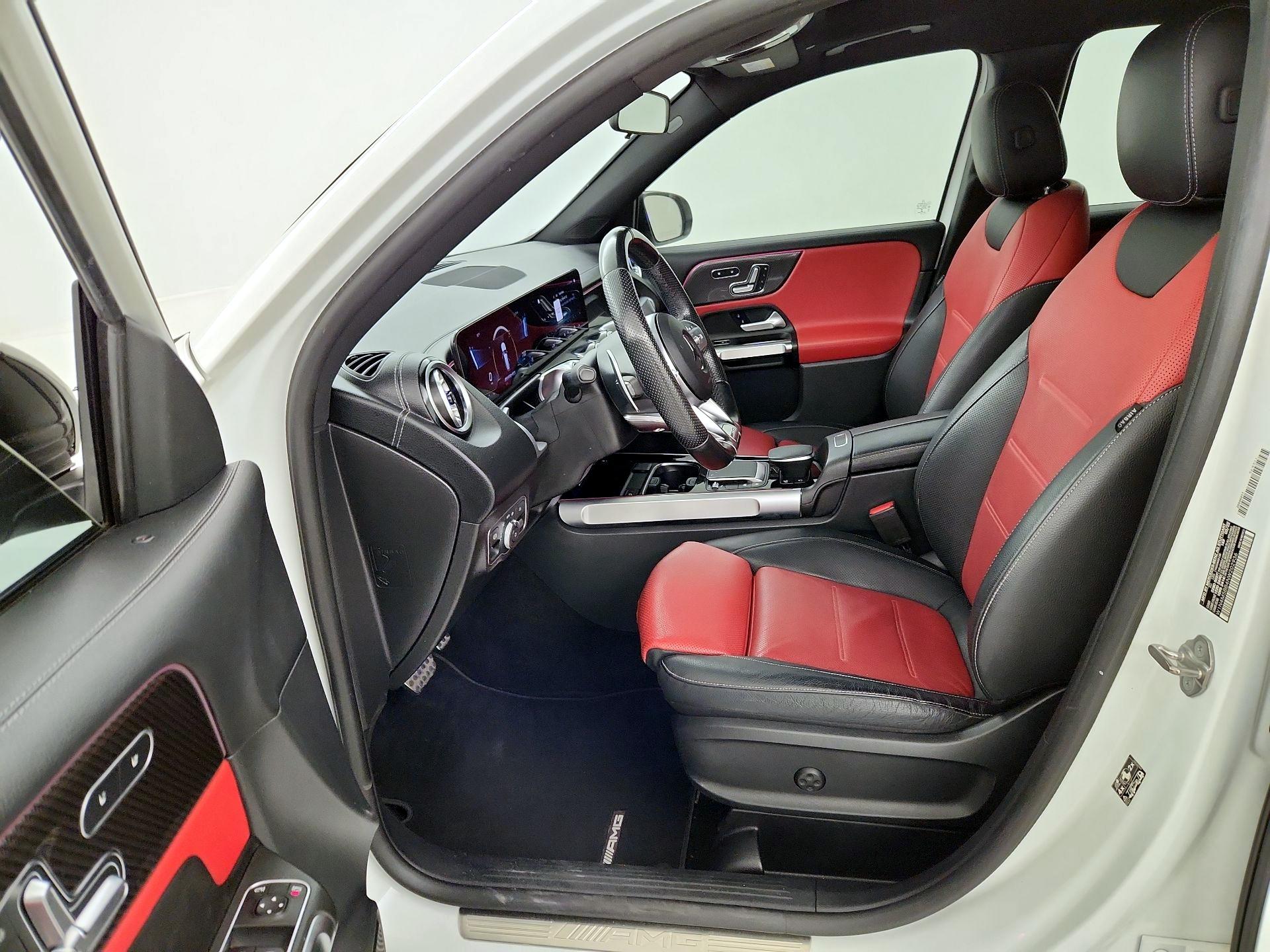 Thumbnail: 2022 Mercedes-Benz GLB - 11