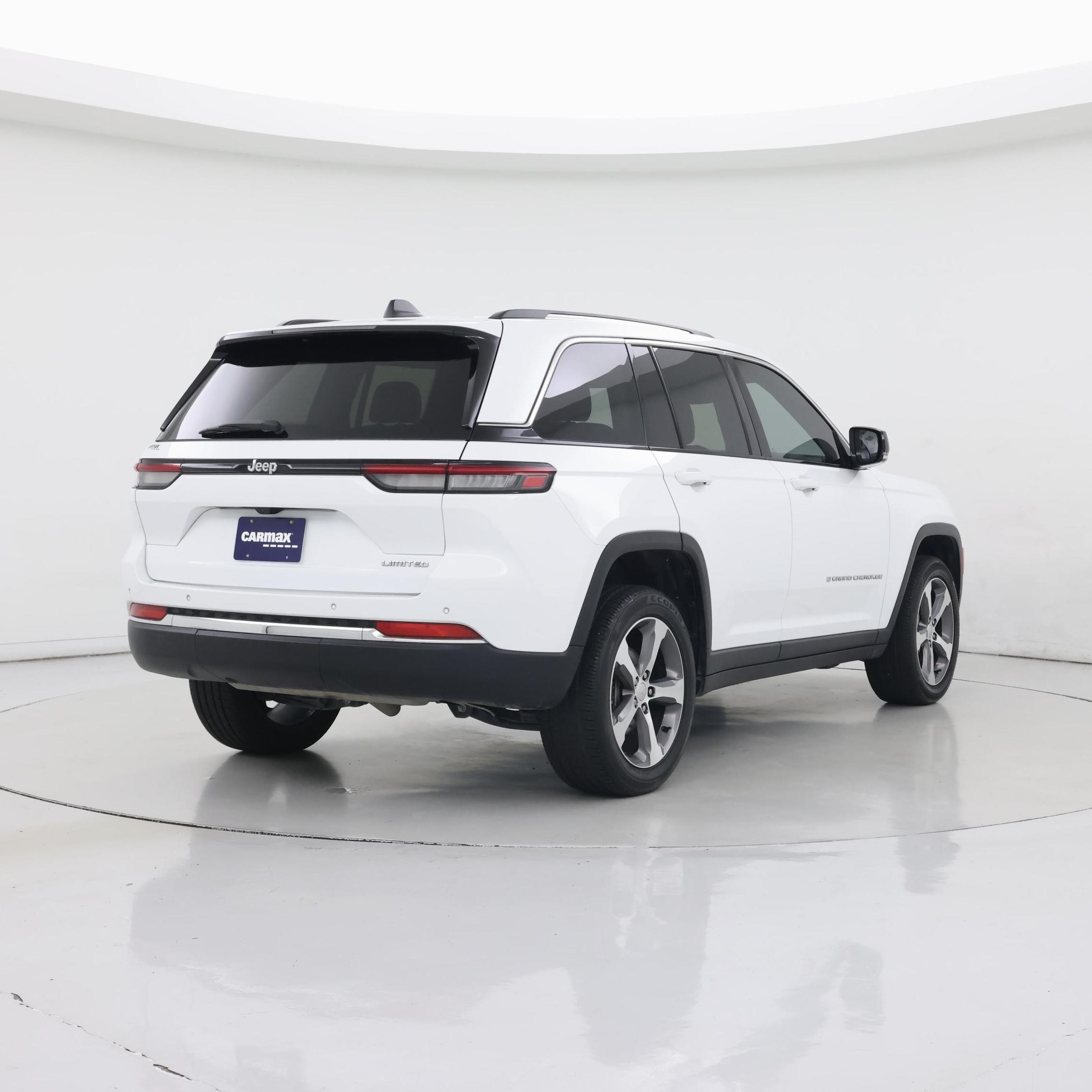 Thumbnail: 2023 Jeep Grand Cherokee - 8