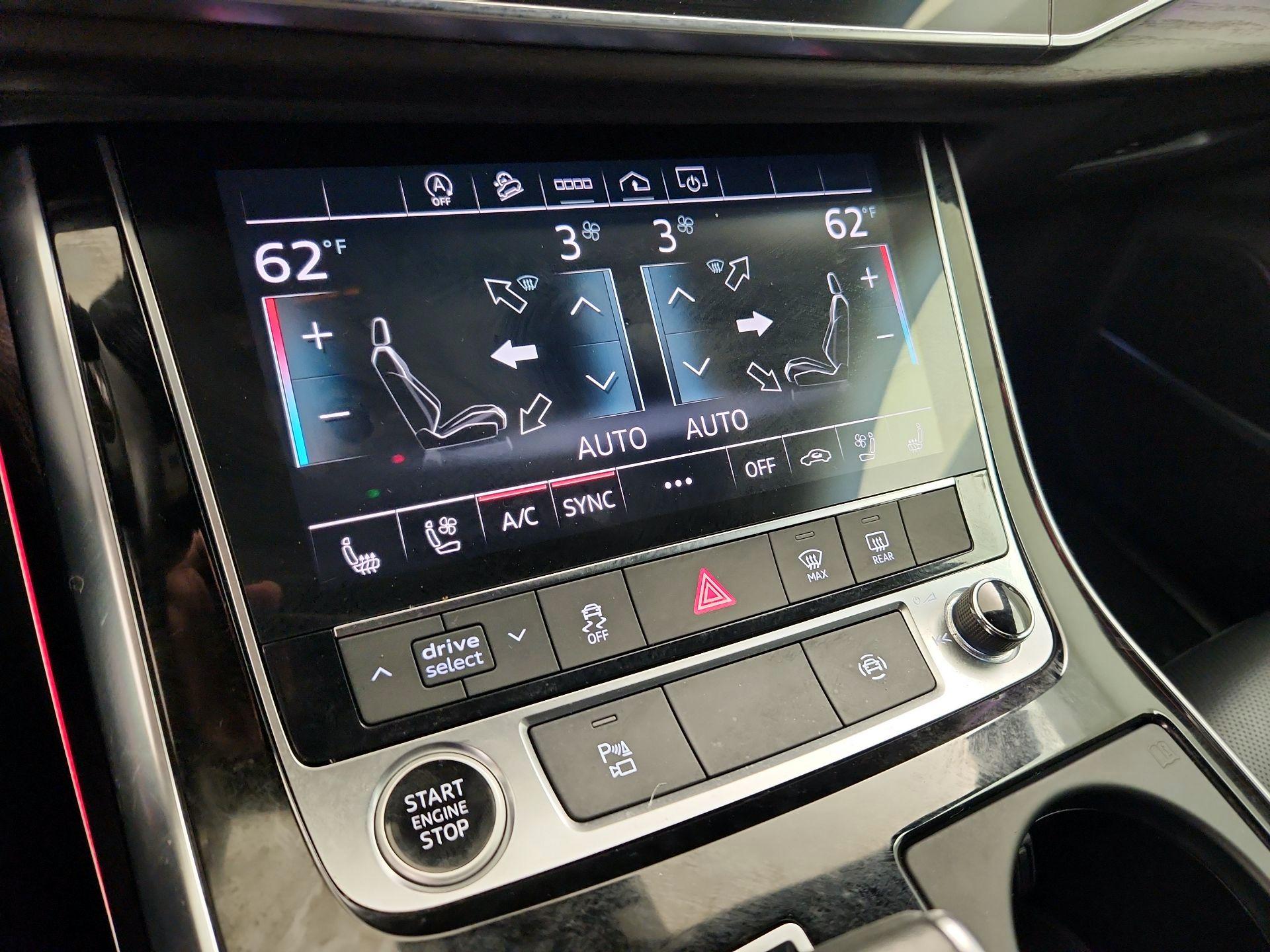 Thumbnail: 2021 Audi Q8 - 17