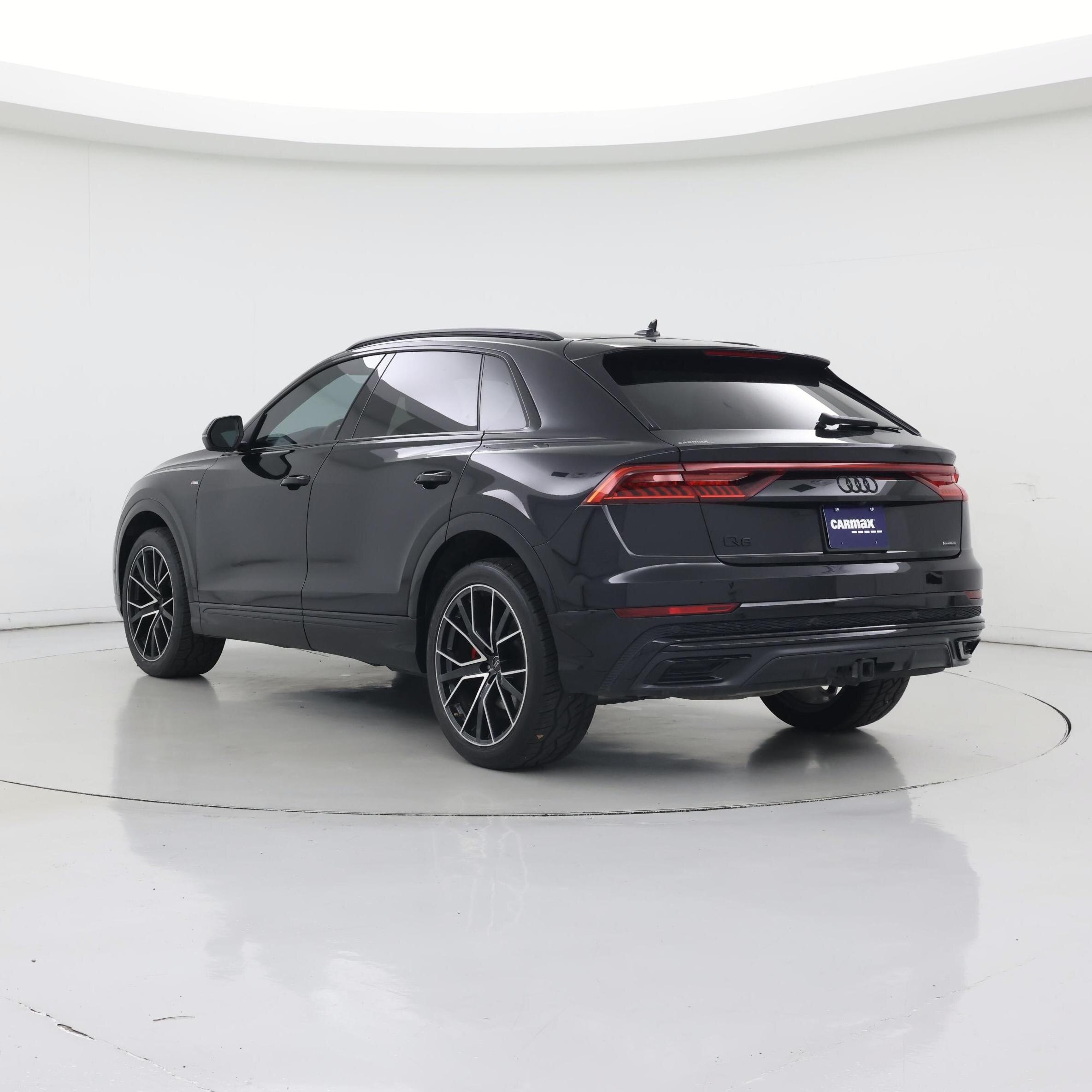 Thumbnail: 2021 Audi Q8 - 2