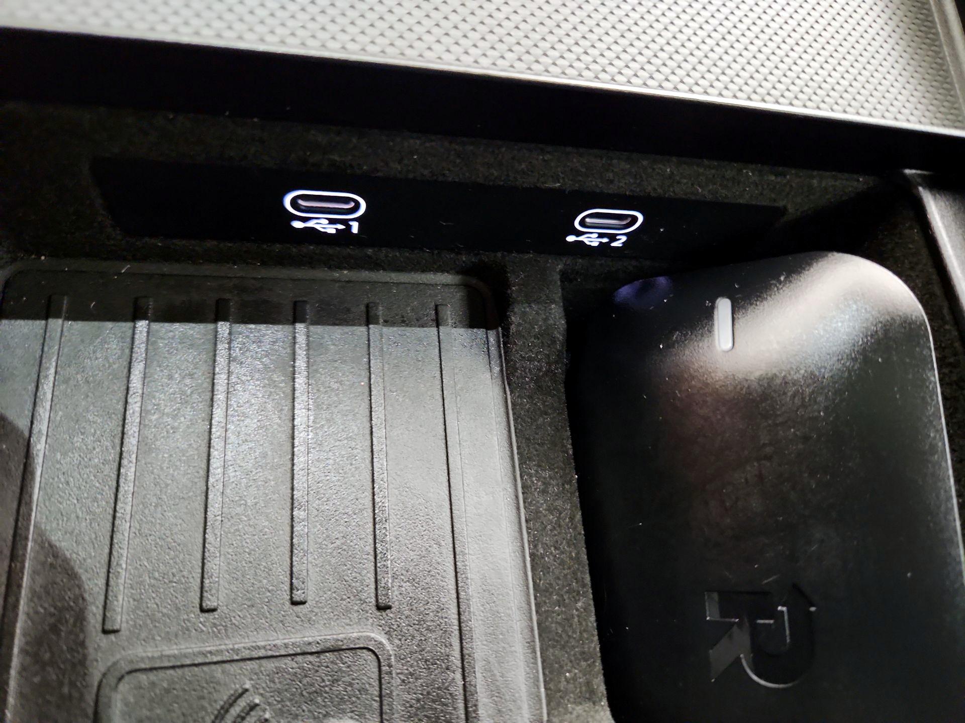 Thumbnail: 2021 Audi Q8 - 19