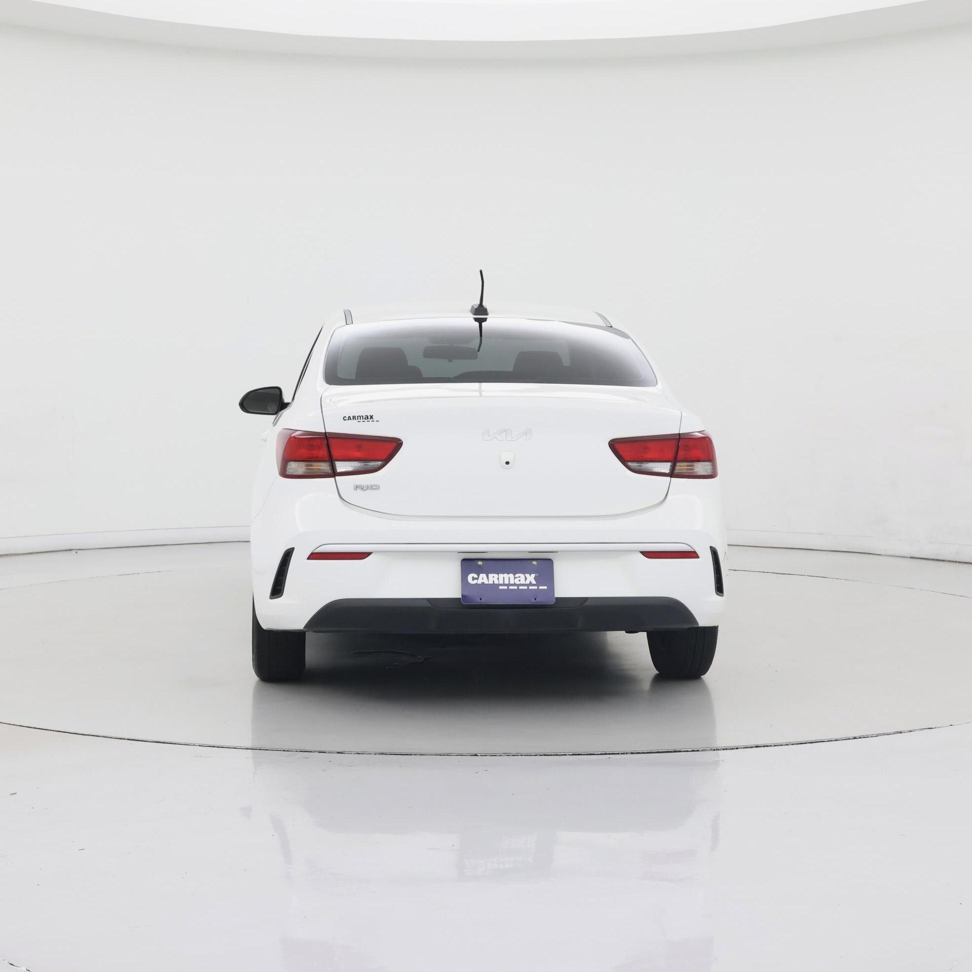 Thumbnail: 2022 Kia Rio - 6