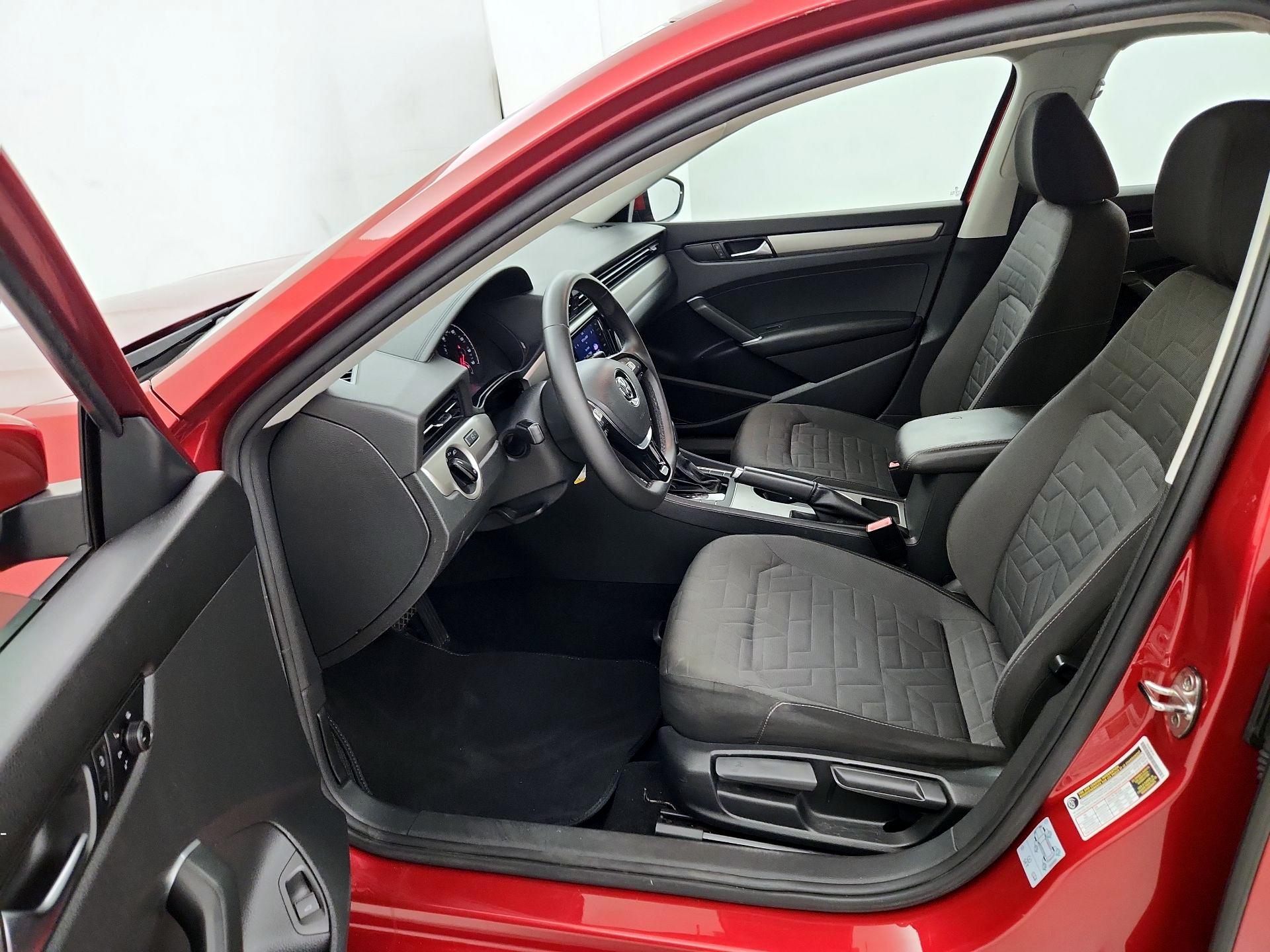 Thumbnail: 2021 Volkswagen Passat - 11