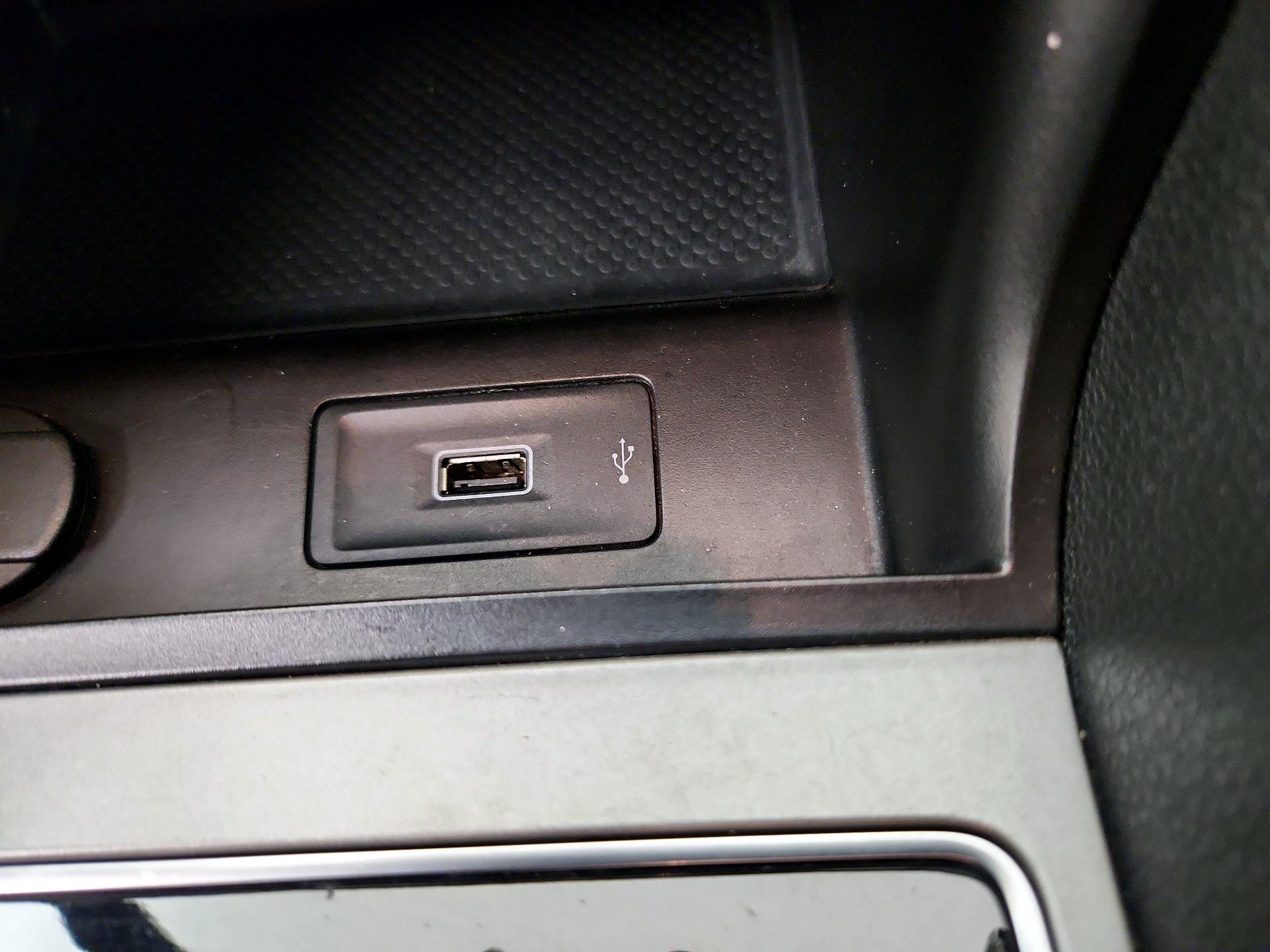 Thumbnail: 2021 Volkswagen Passat - 18