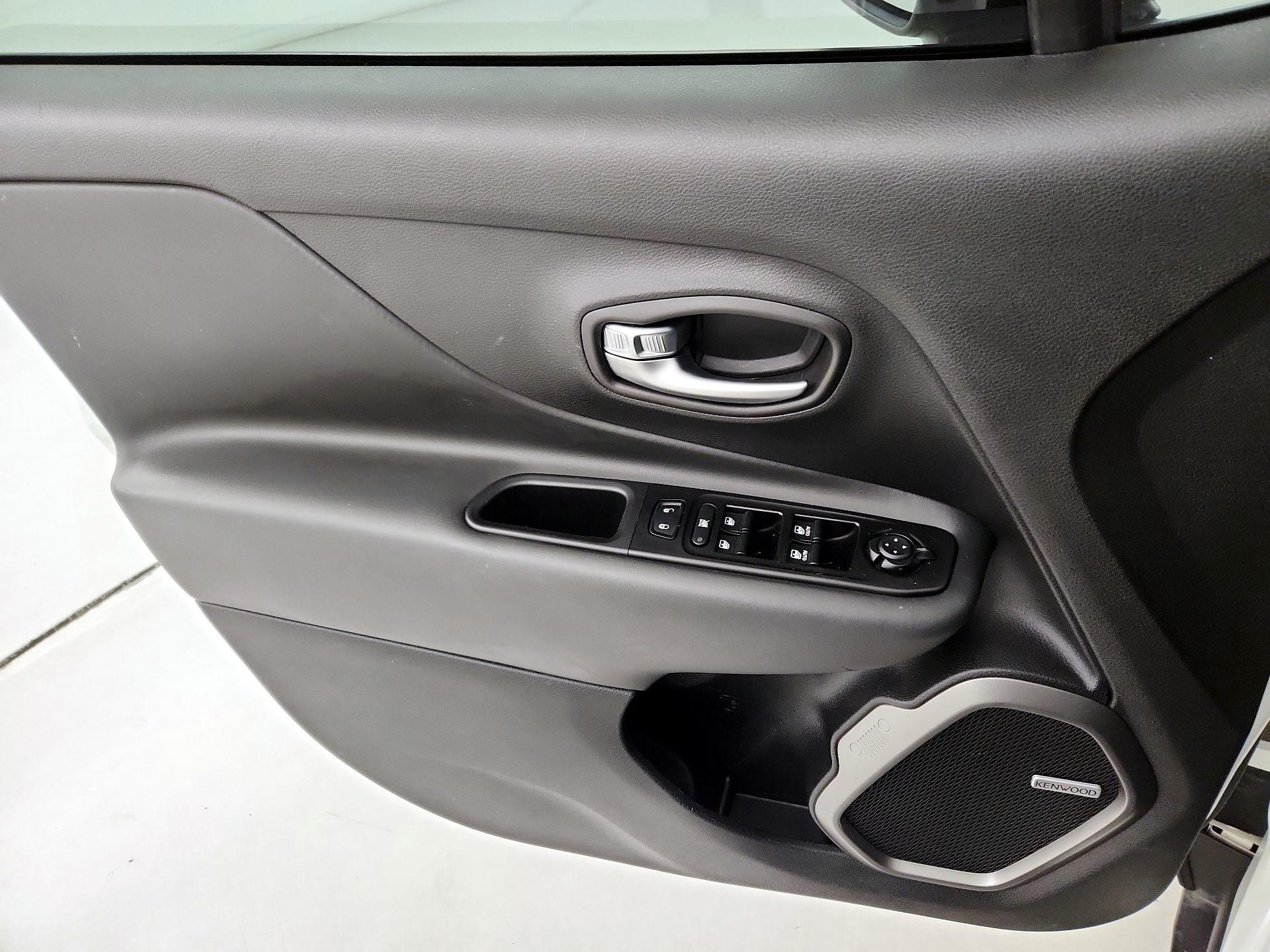 Thumbnail: 2020 Jeep Renegade - 12