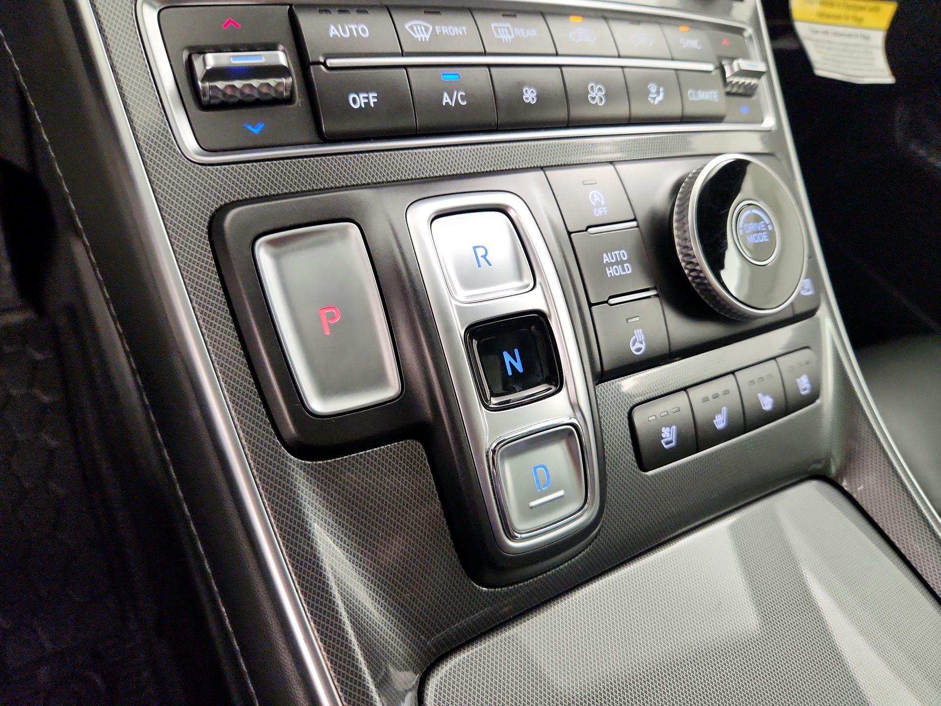 Thumbnail: 2023 Hyundai Santa Fe - 18