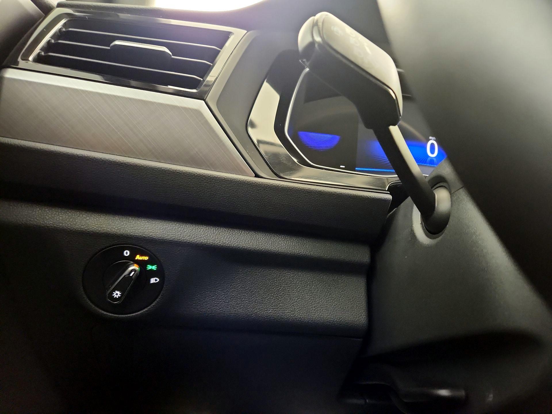 Thumbnail: 2024 Volkswagen Jetta - 13