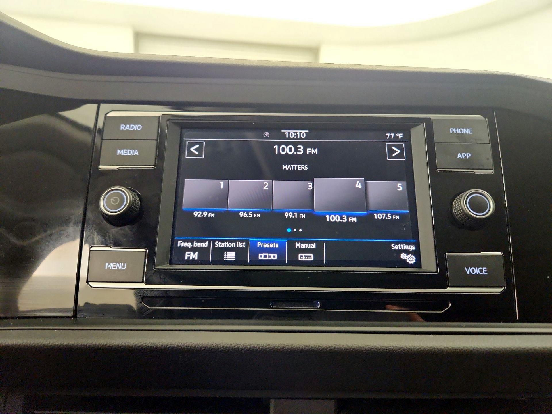 Thumbnail: 2024 Volkswagen Jetta - 15