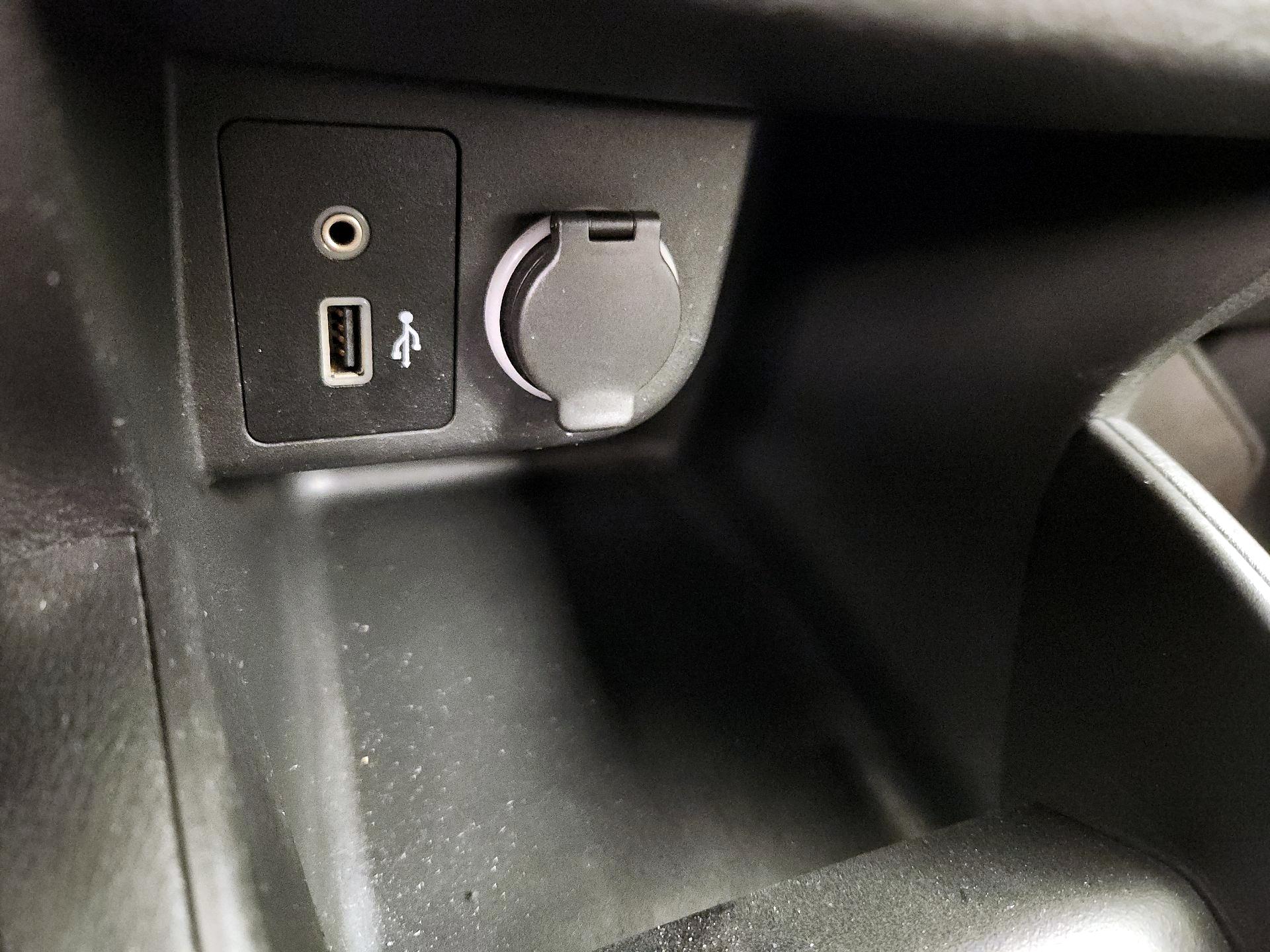 Thumbnail: 2020 Nissan Kicks - 18