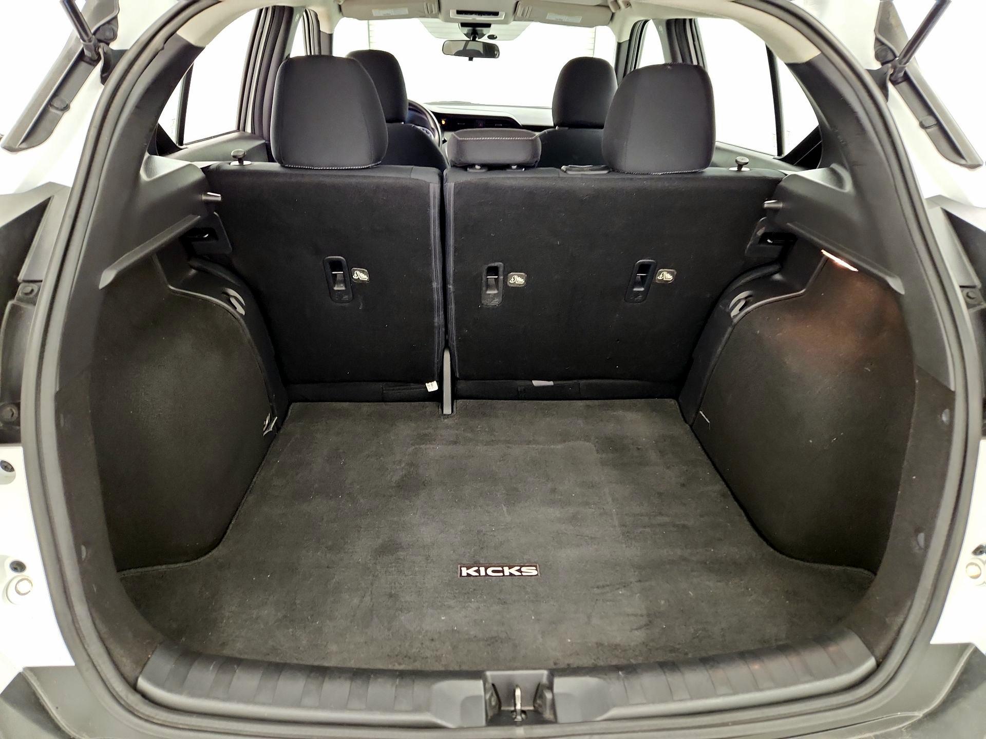 Thumbnail: 2020 Nissan Kicks - 20