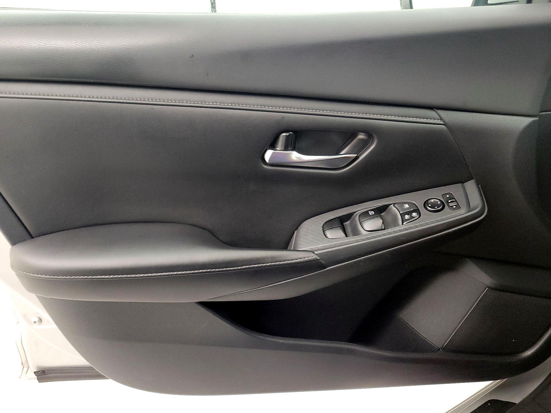 Thumbnail: 2021 Nissan Sentra - 12