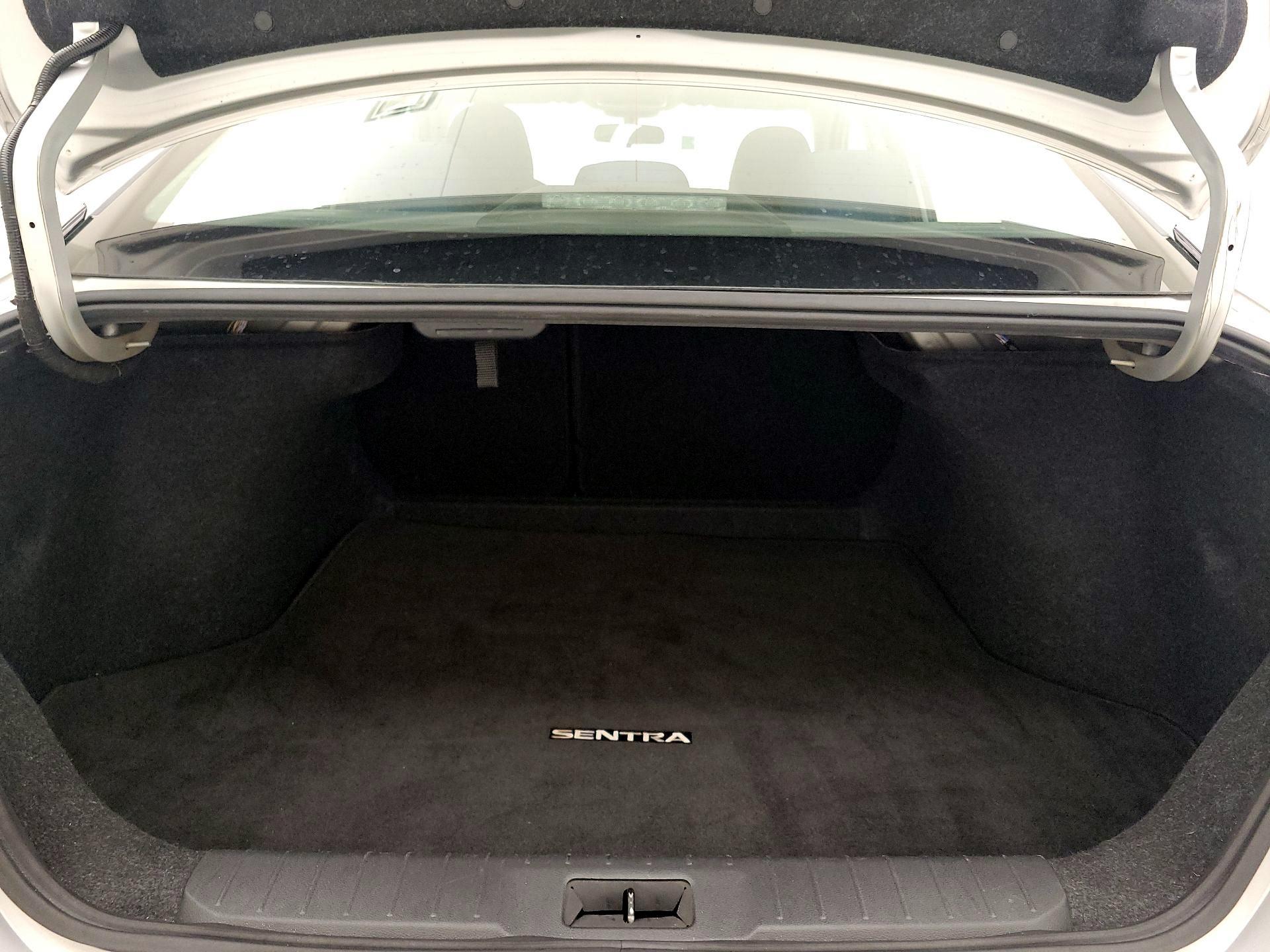 Thumbnail: 2021 Nissan Sentra - 20