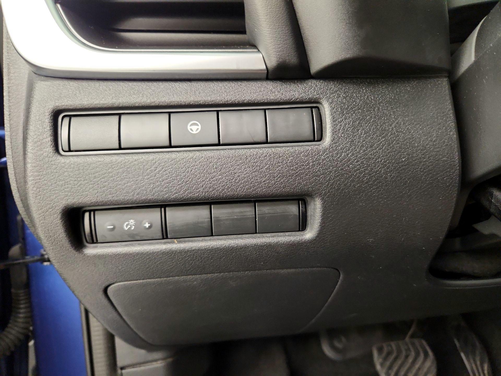 Thumbnail: 2021 Nissan Rogue - 13