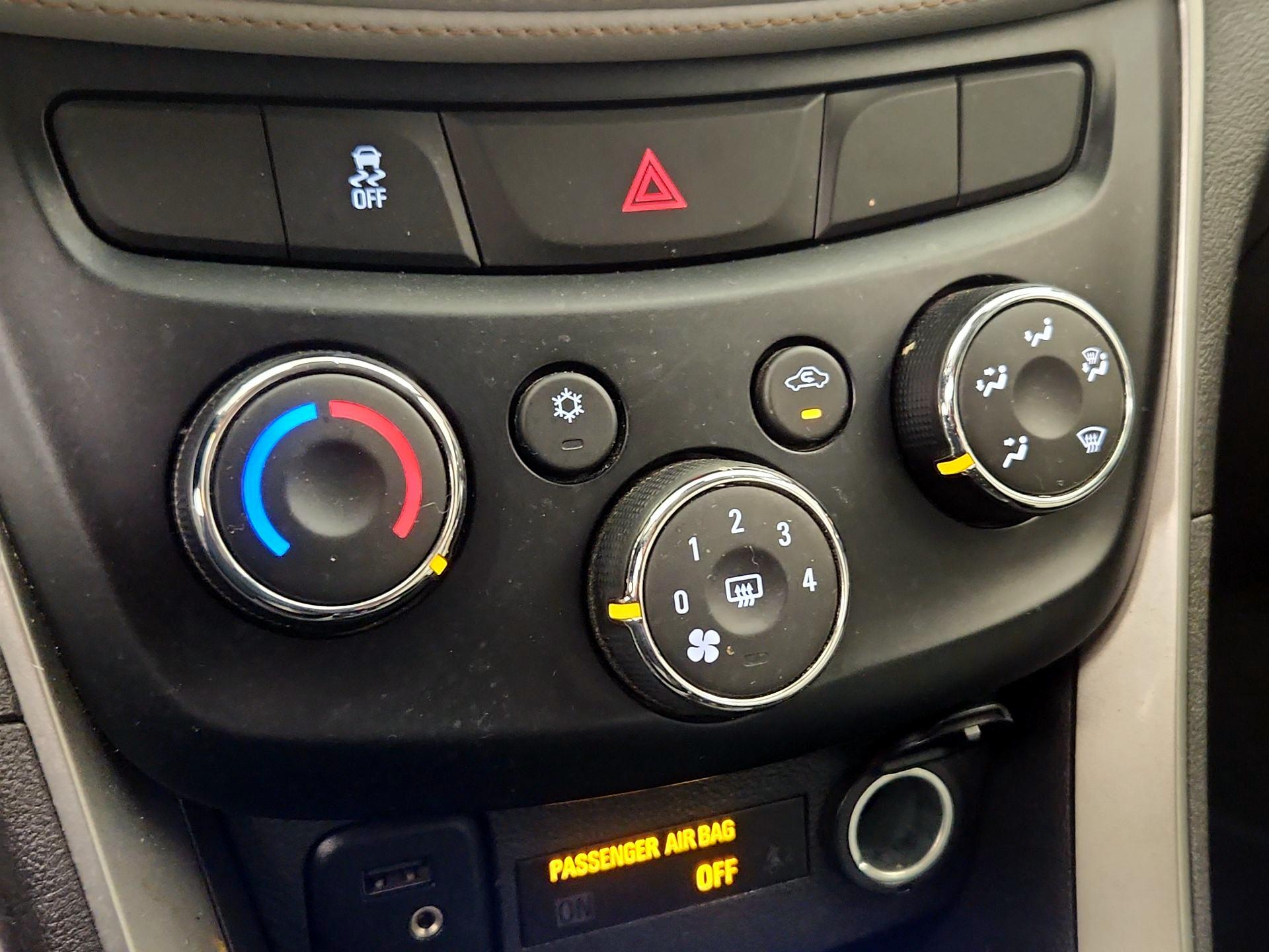 Thumbnail: 2020 Chevrolet Trax - 16