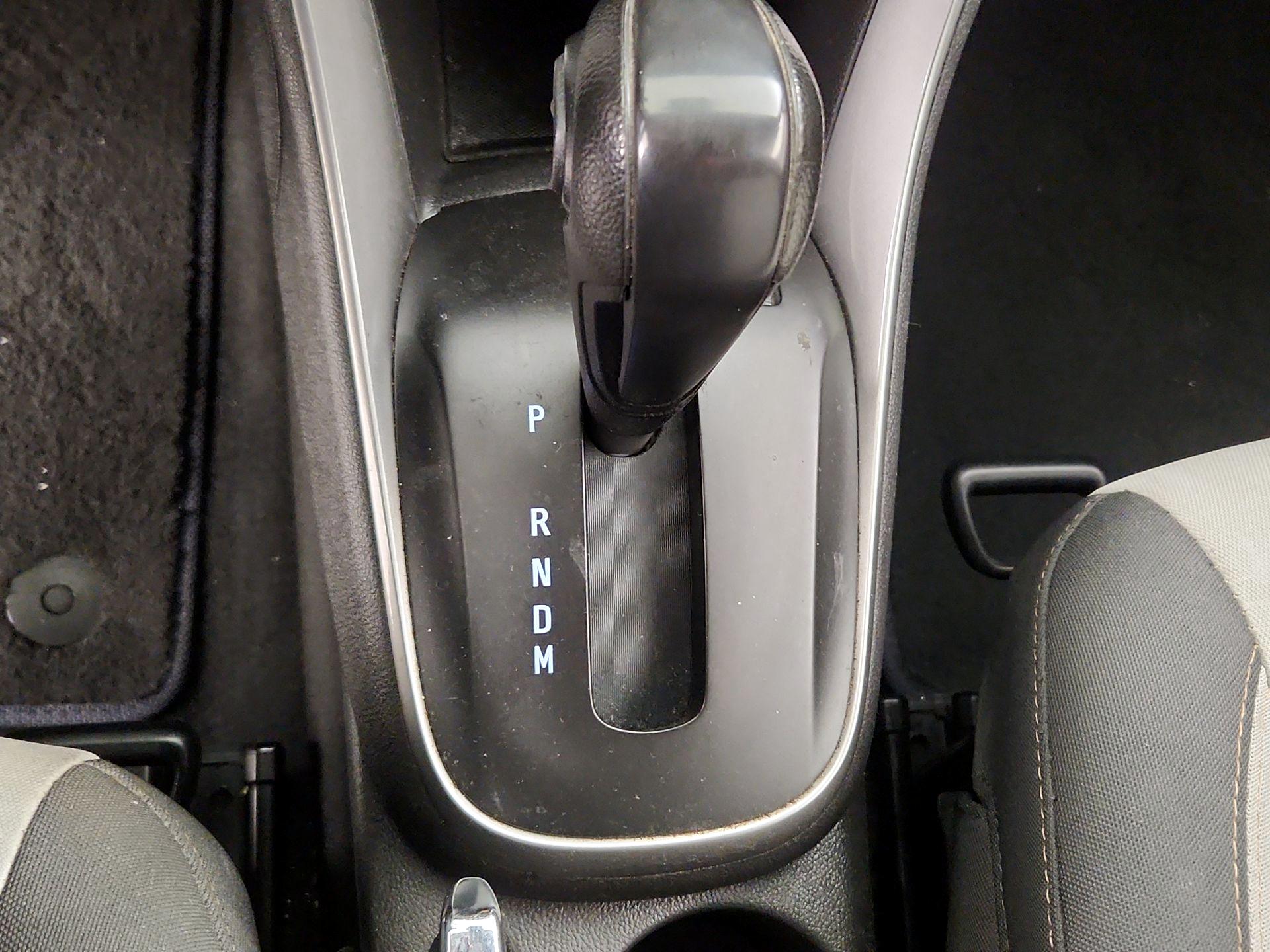 Thumbnail: 2020 Chevrolet Trax - 17