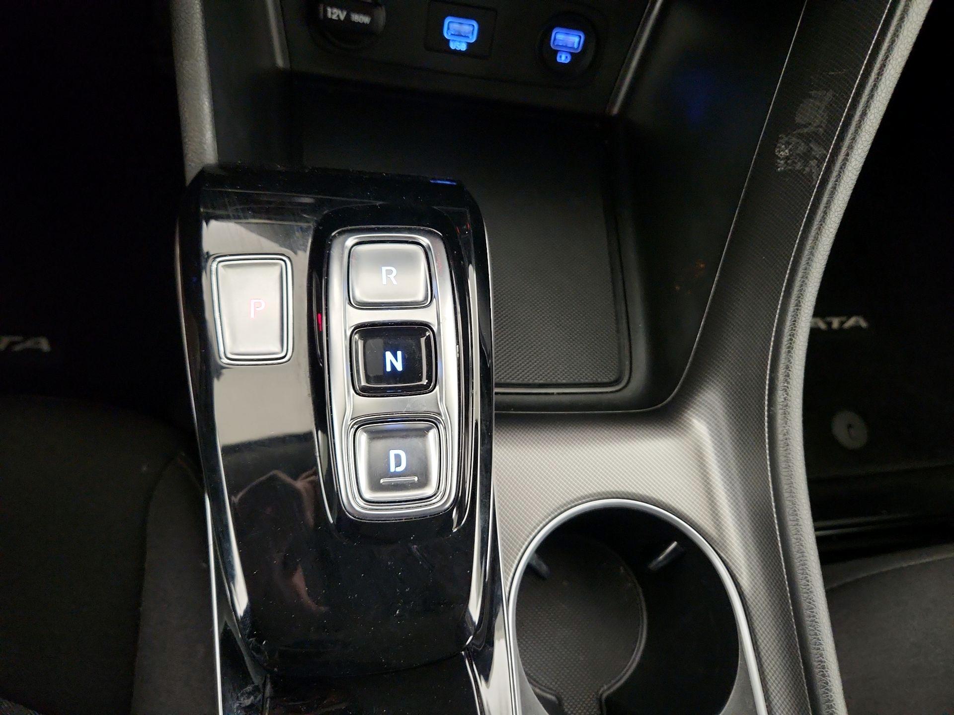 Thumbnail: 2023 Hyundai Sonata - 17