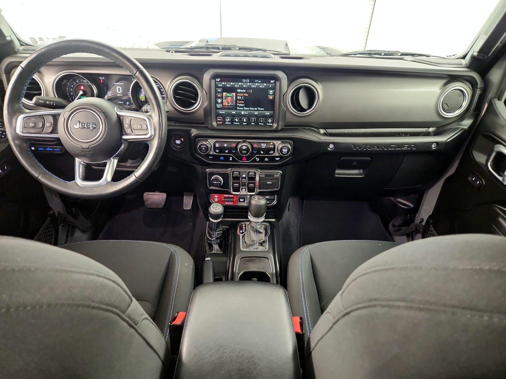 Thumbnail: 2022 Jeep Wrangler - 9