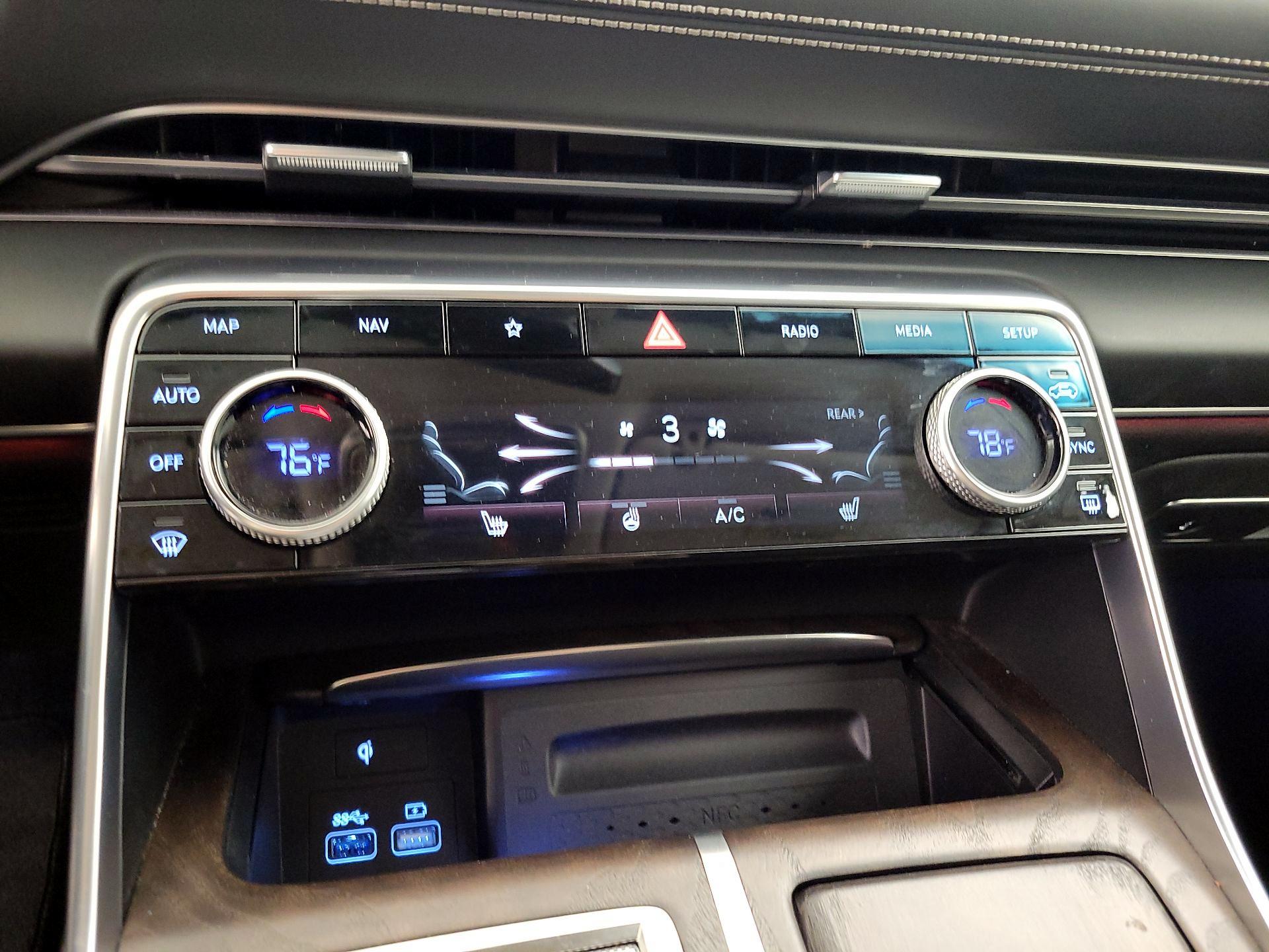 Thumbnail: 2024 Genesis GV80 - 17