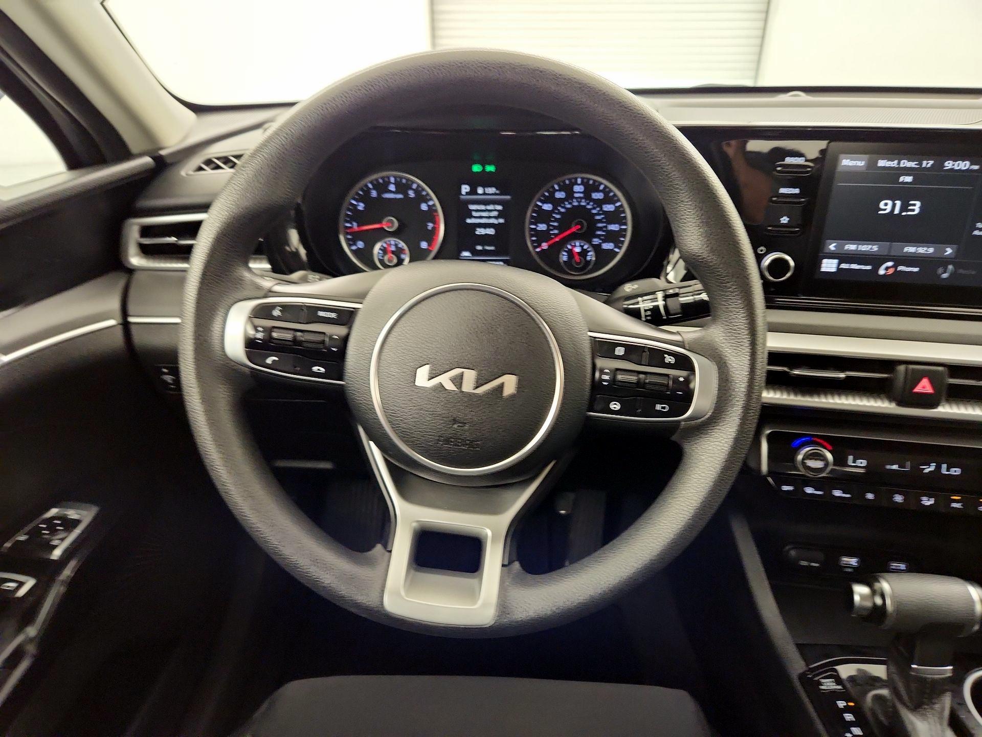 Thumbnail: 2022 Kia K5 - 10