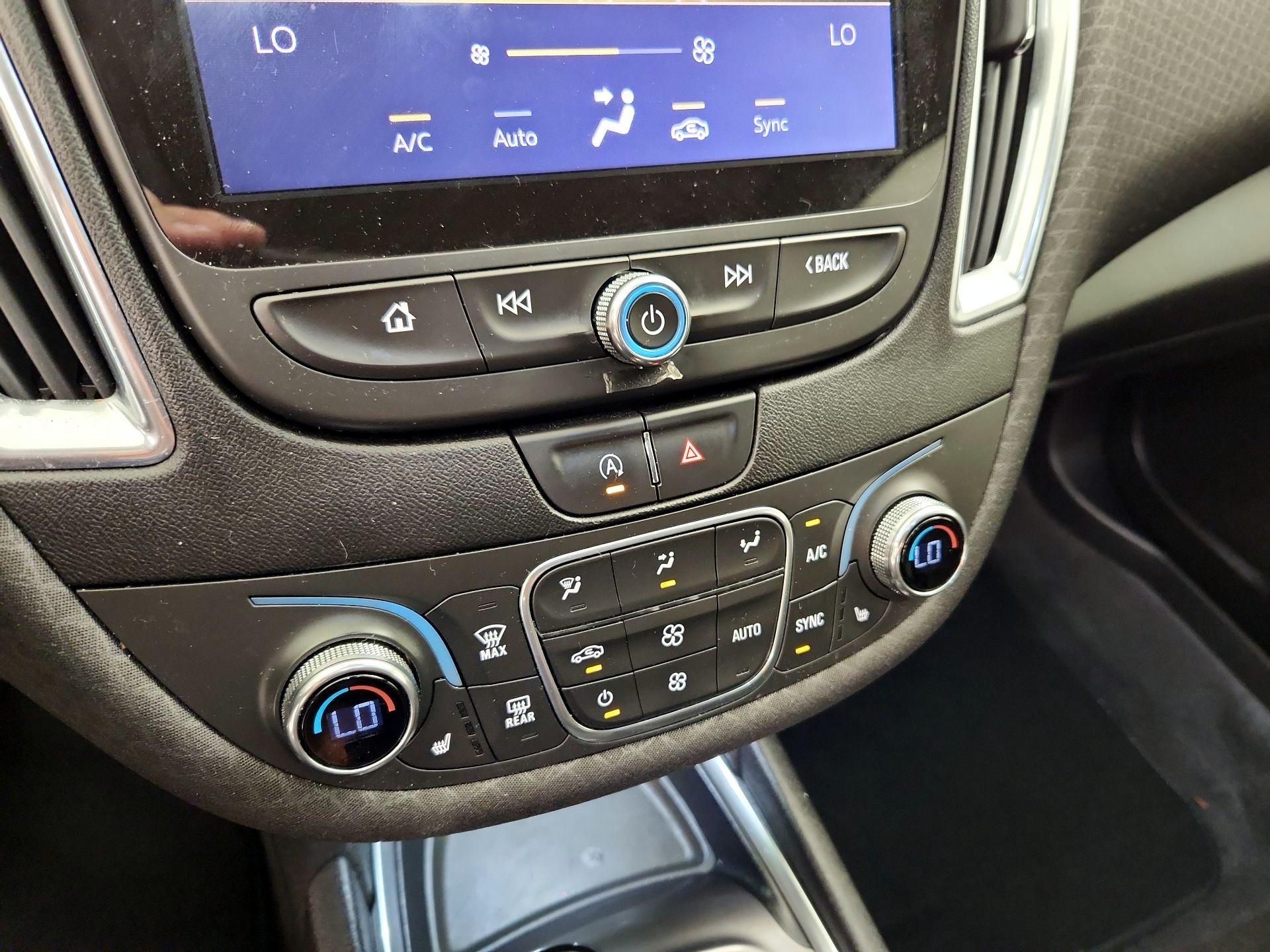 Thumbnail: 2020 Chevrolet Malibu - 16