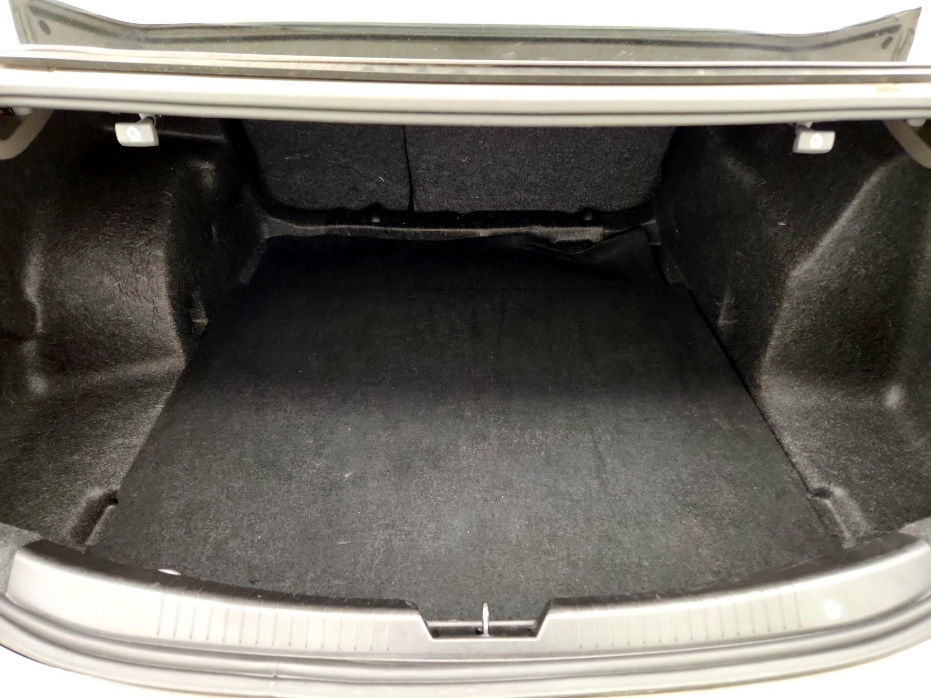 Thumbnail: 2020 Chevrolet Malibu - 20