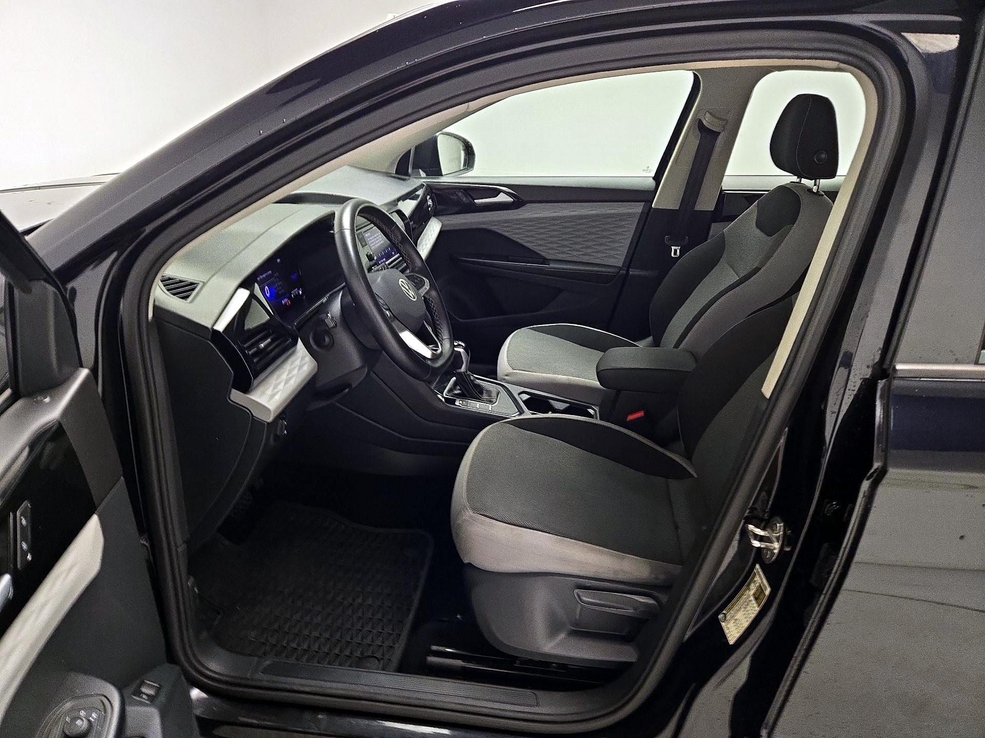 Thumbnail: 2024 Volkswagen Taos - 11