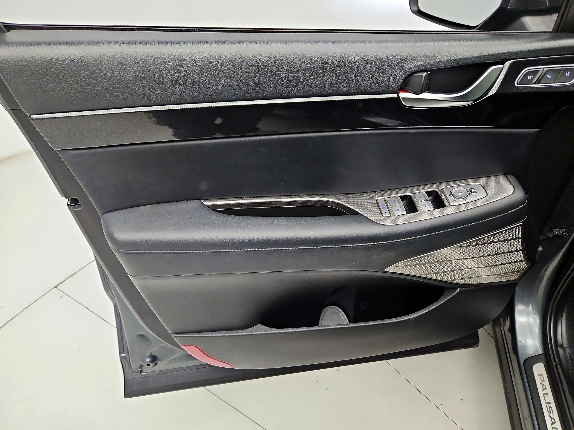 Thumbnail: 2021 Hyundai Palisade - 12