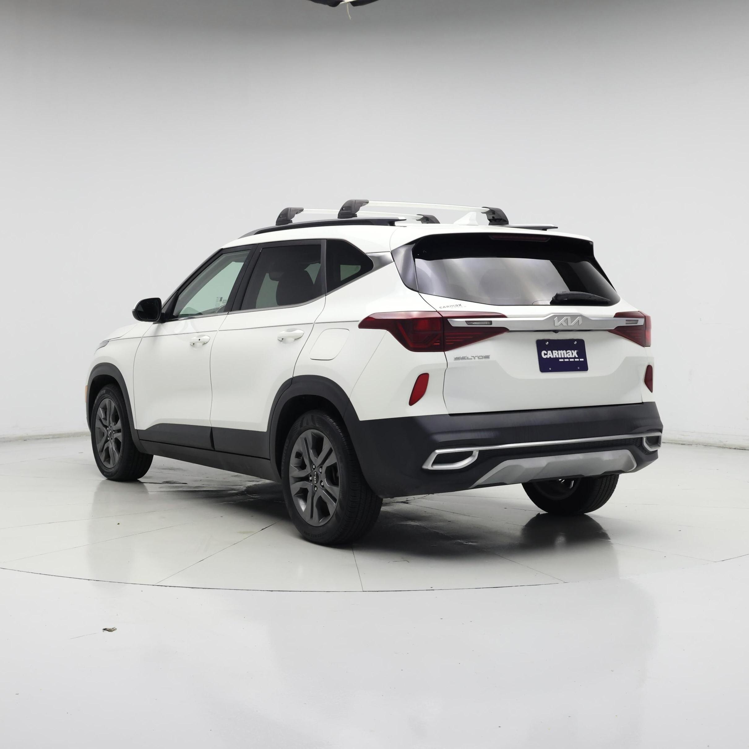 Thumbnail: 2023 Kia Seltos - 2