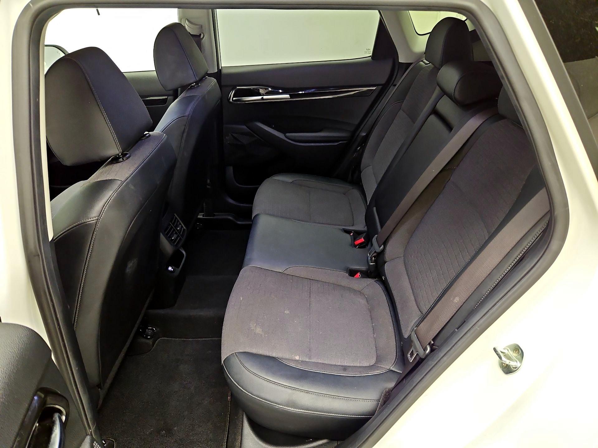 Thumbnail: 2023 Kia Seltos - 20