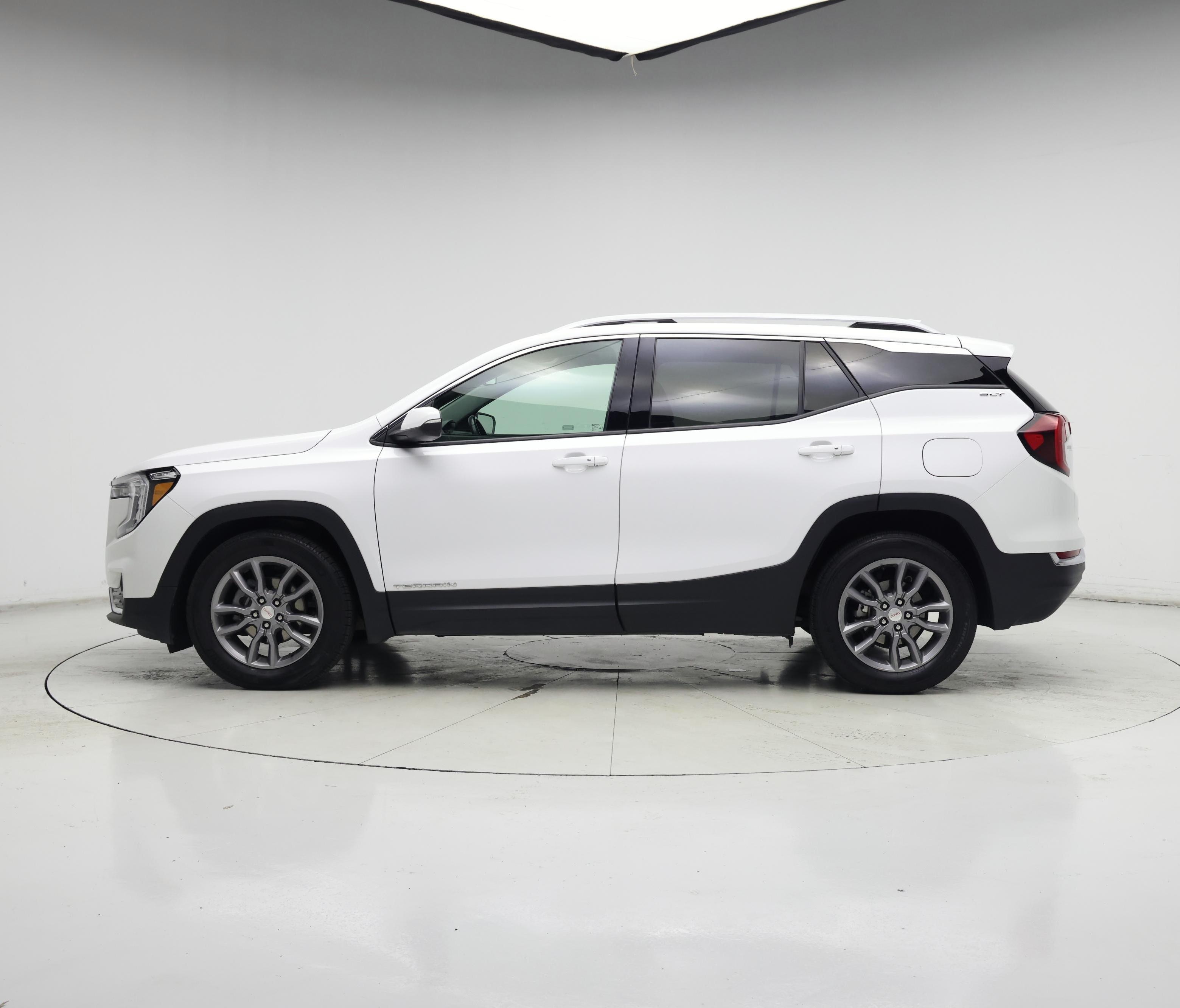 Thumbnail: 2024 GMC Terrain - 3