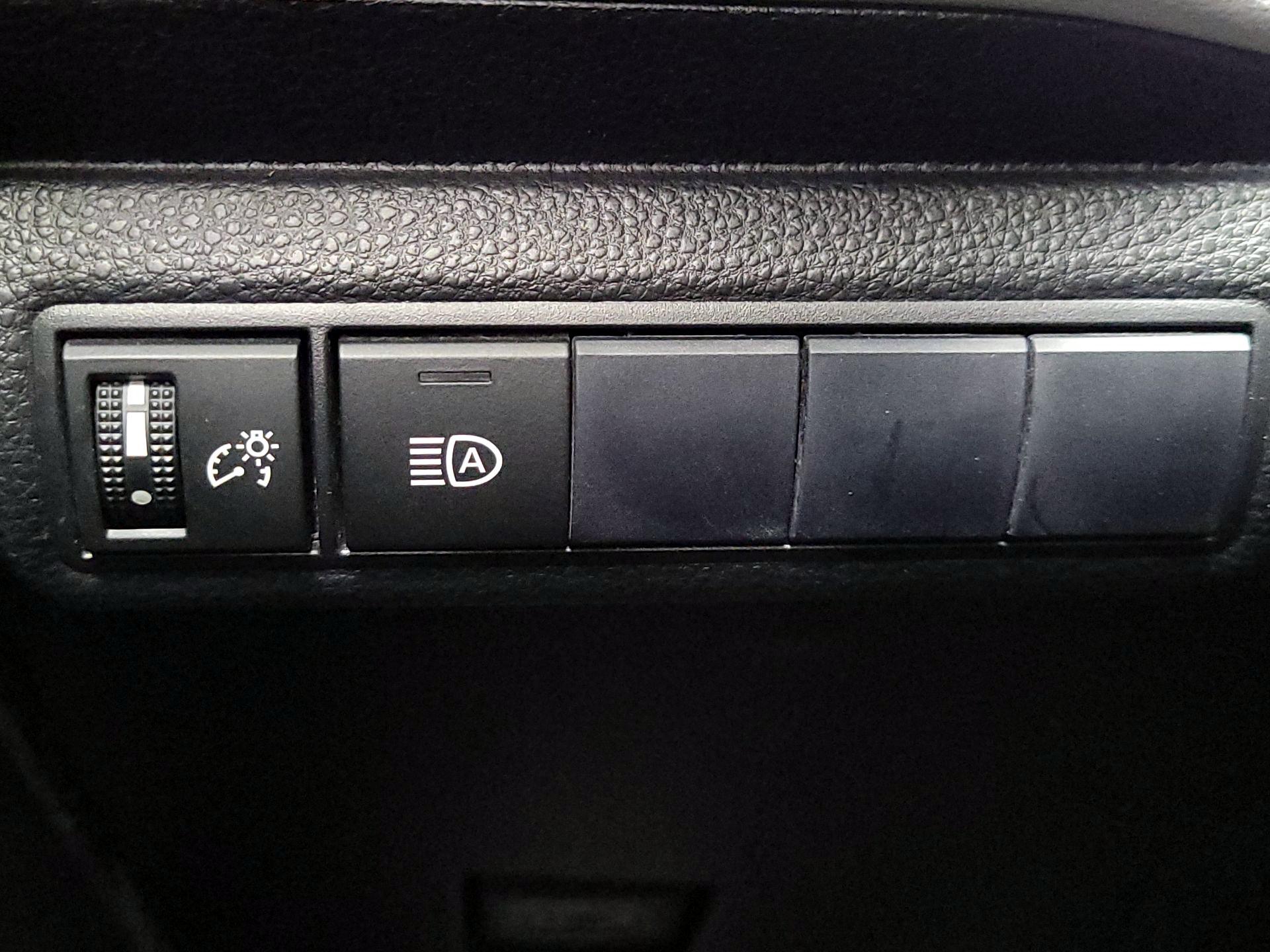 Thumbnail: 2020 Toyota Corolla - 13