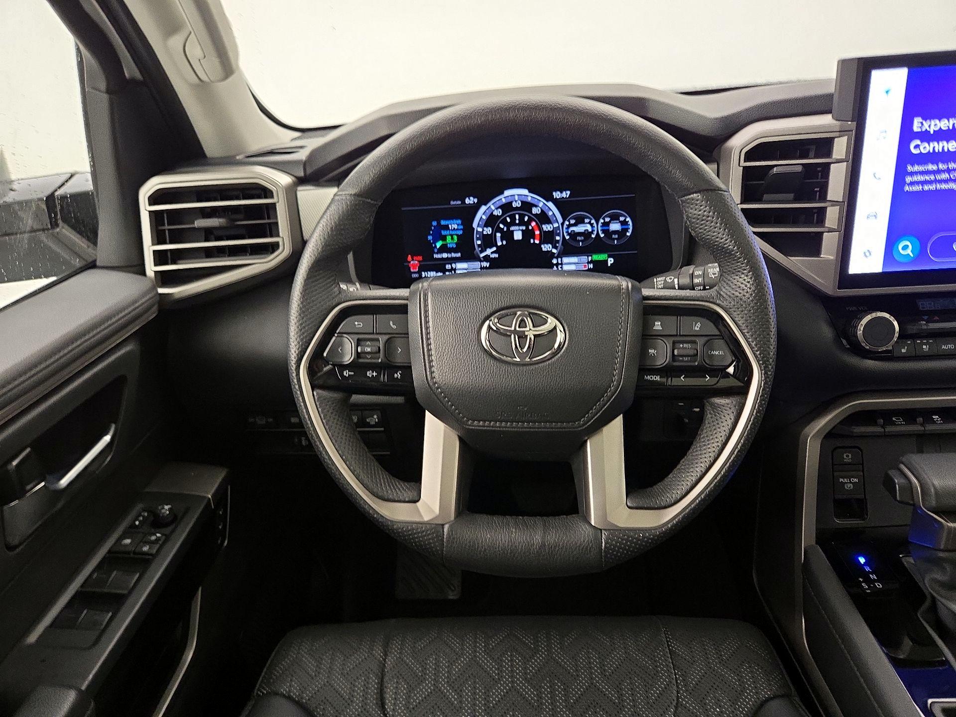 Thumbnail: 2023 Toyota Sequoia - 10