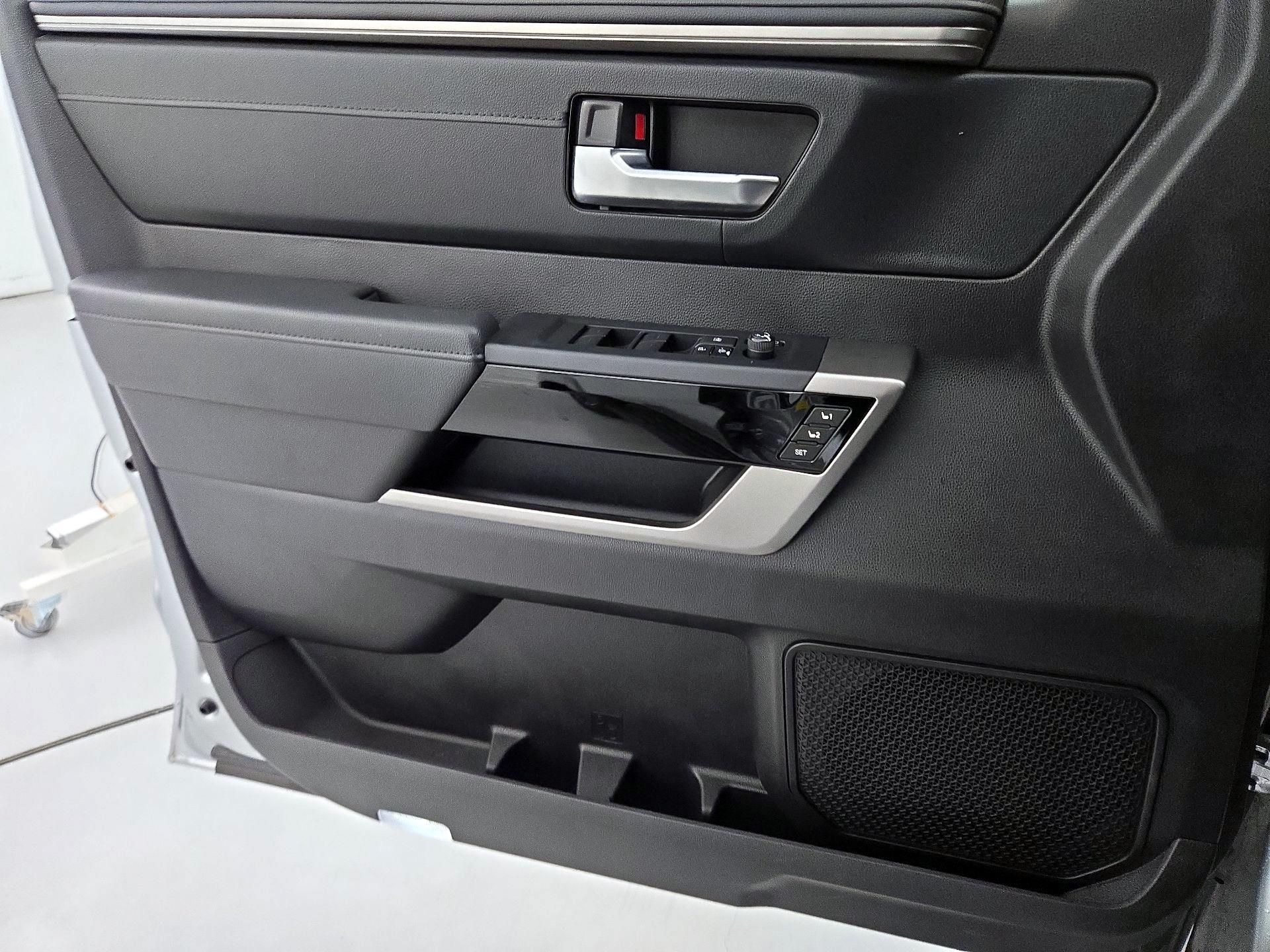 Thumbnail: 2023 Toyota Sequoia - 12