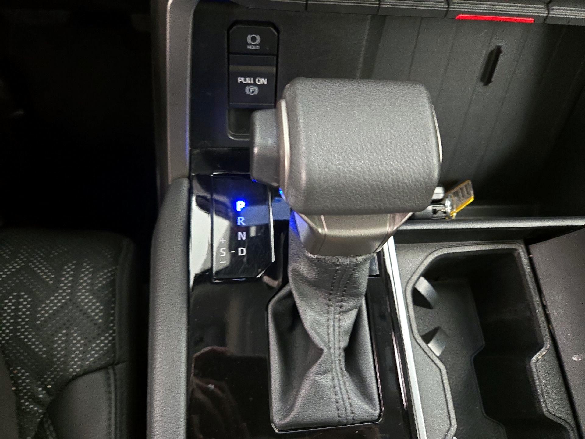 Thumbnail: 2023 Toyota Sequoia - 17