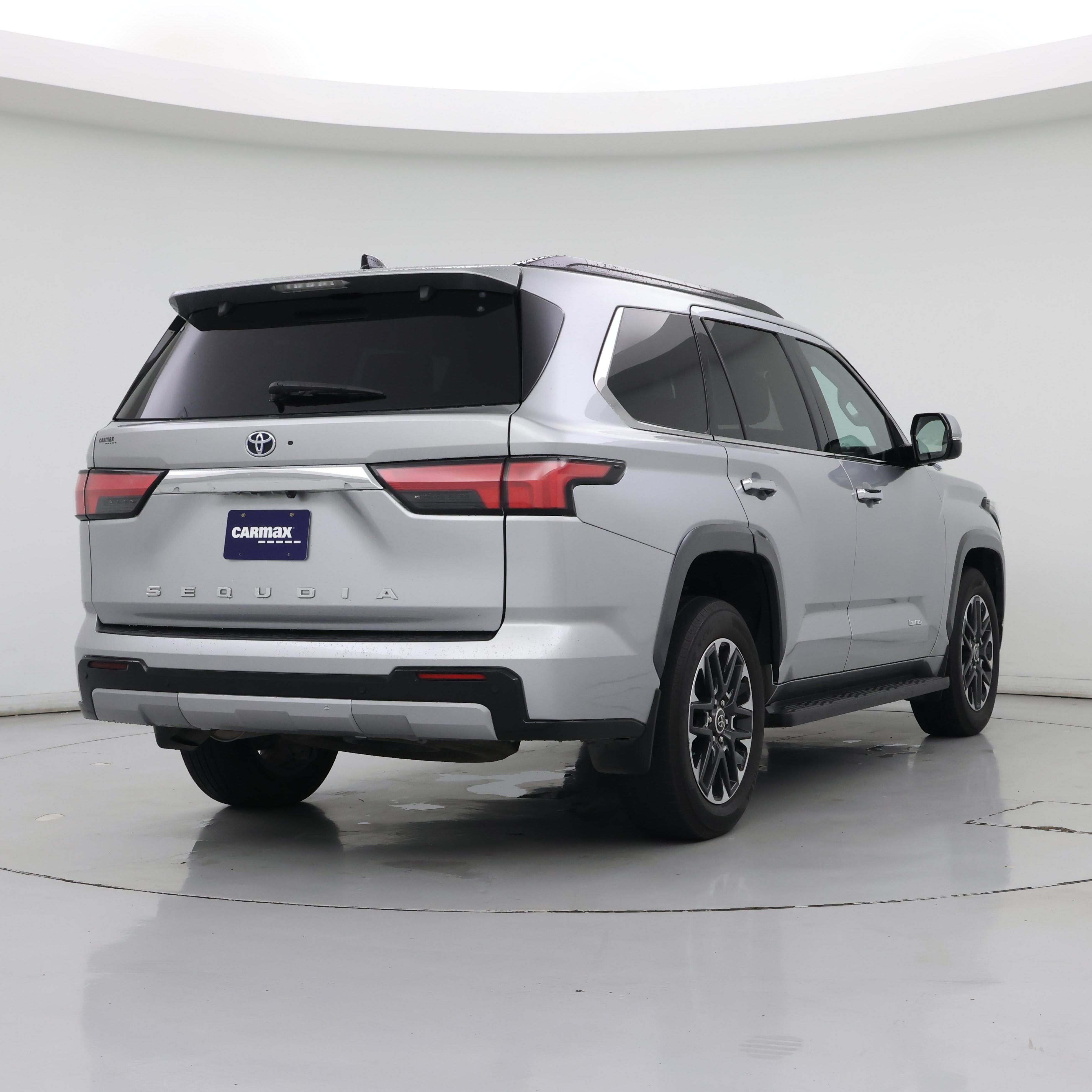 Thumbnail: 2023 Toyota Sequoia - 8