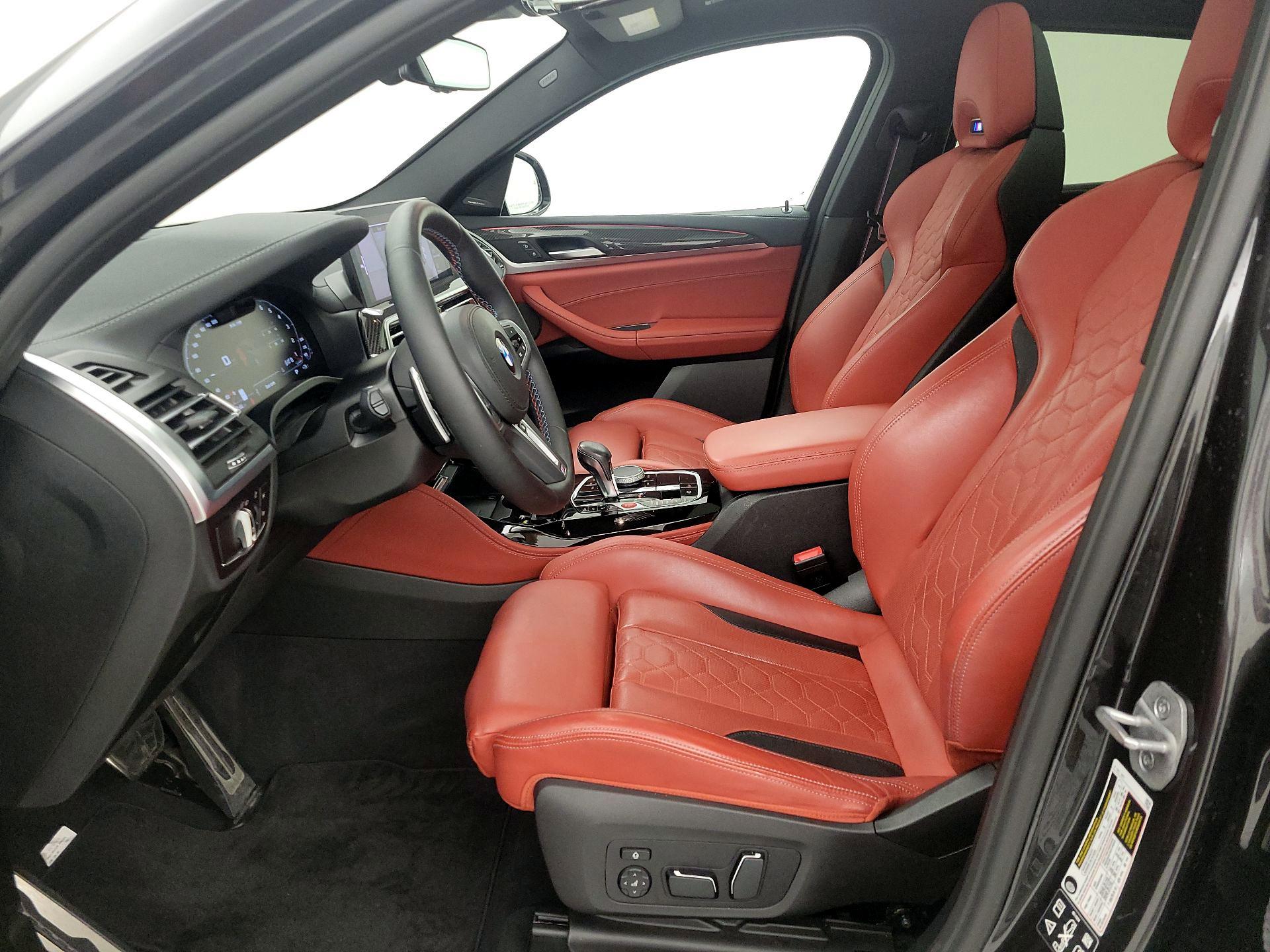 Thumbnail: 2024 BMW X4 - 11