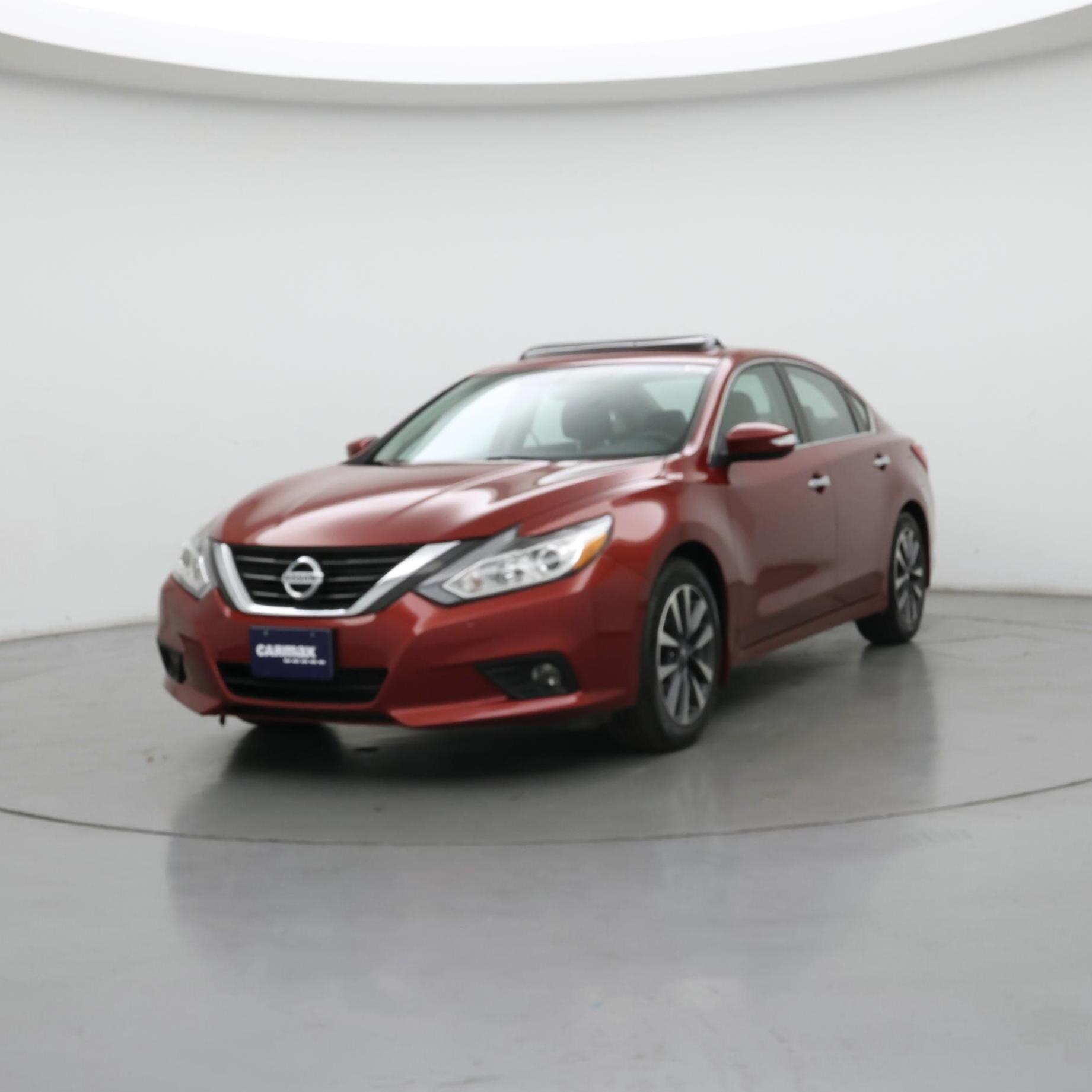 Thumbnail: 2016 Nissan Altima - 4