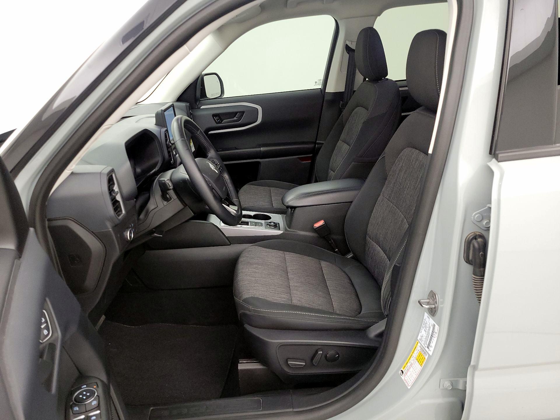 Thumbnail: 2021 Ford Bronco Sport - 9