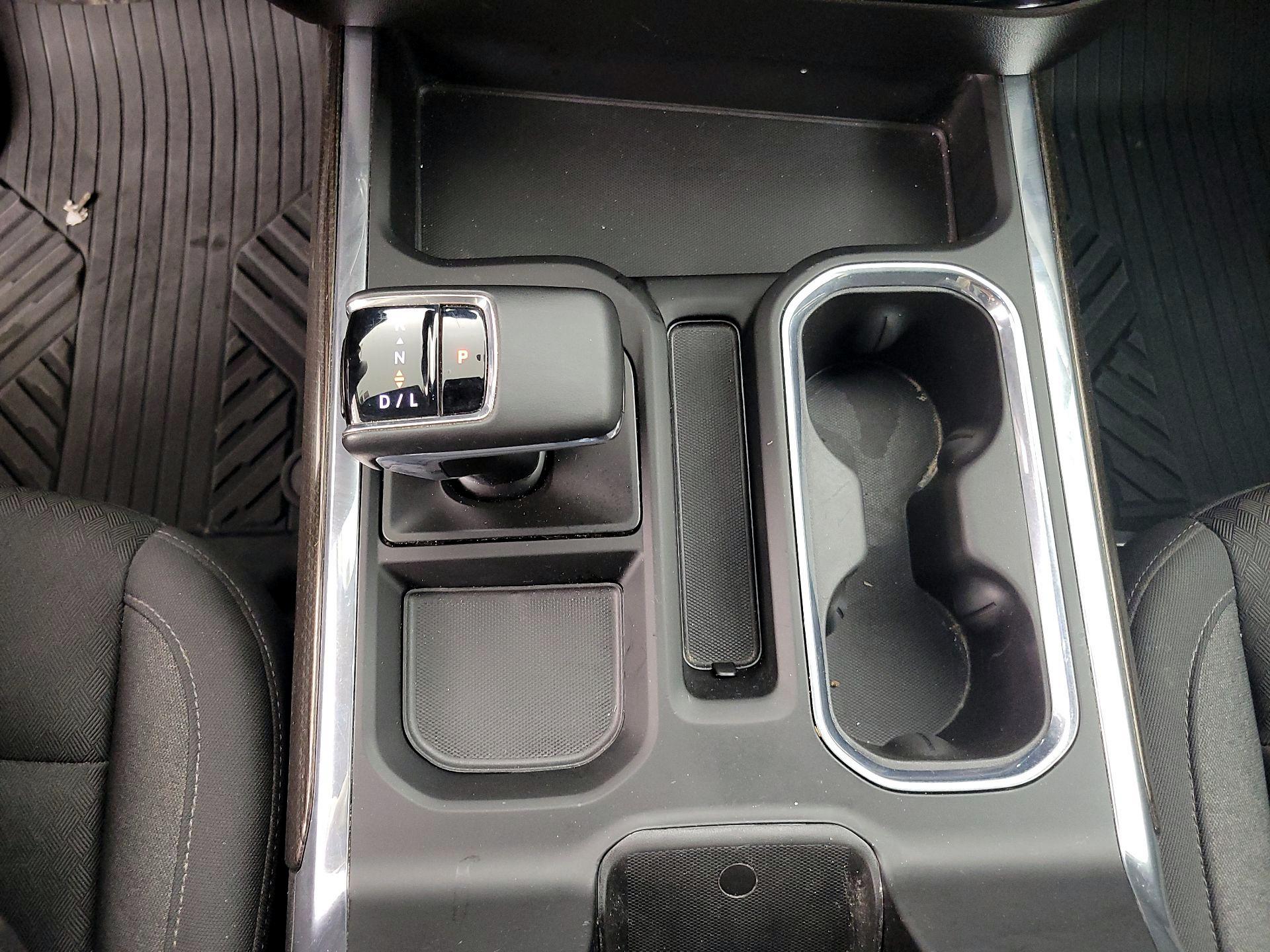 Thumbnail: 2024 Chevrolet Silverado 1500 - 17