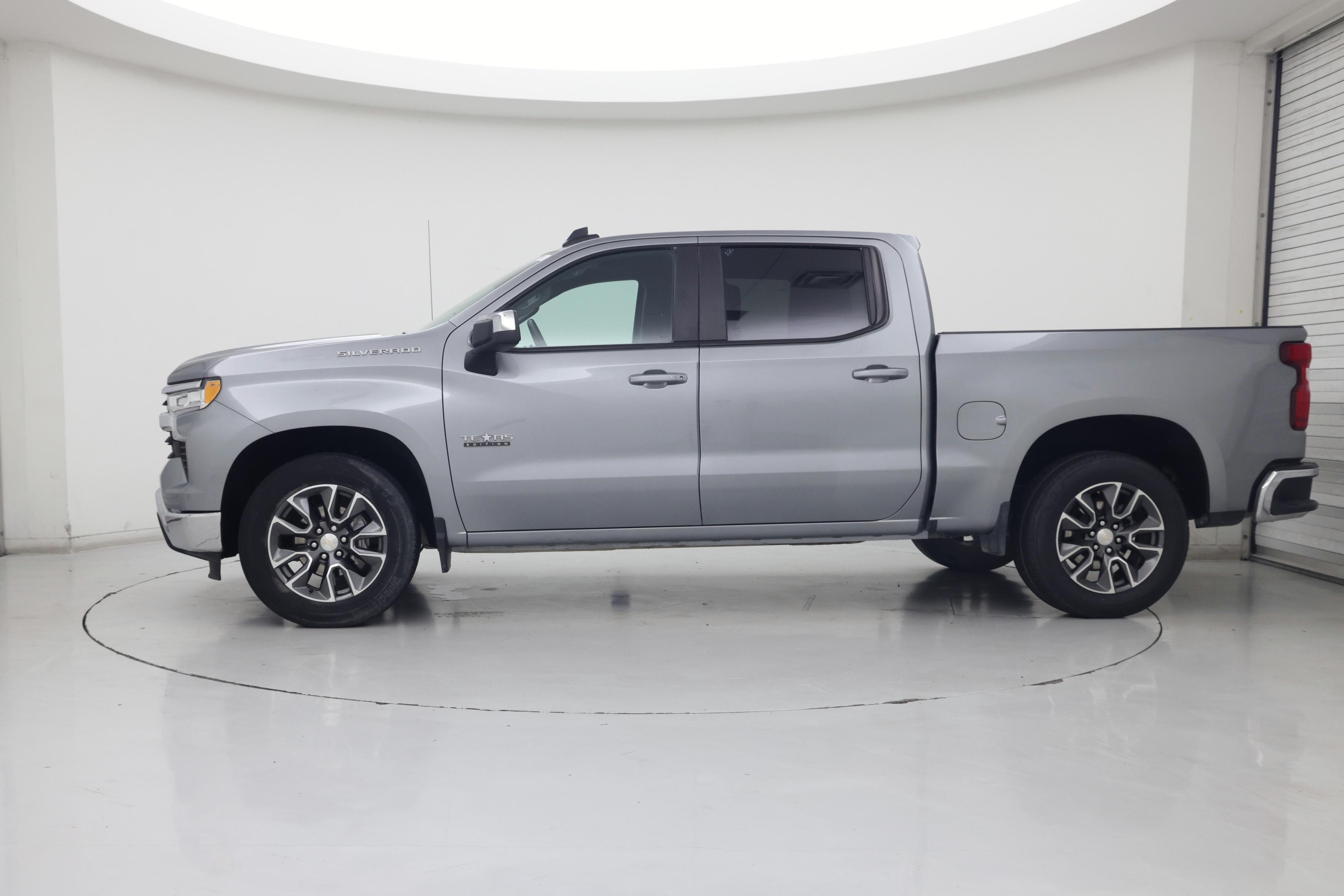 Thumbnail: 2024 Chevrolet Silverado 1500 - 3