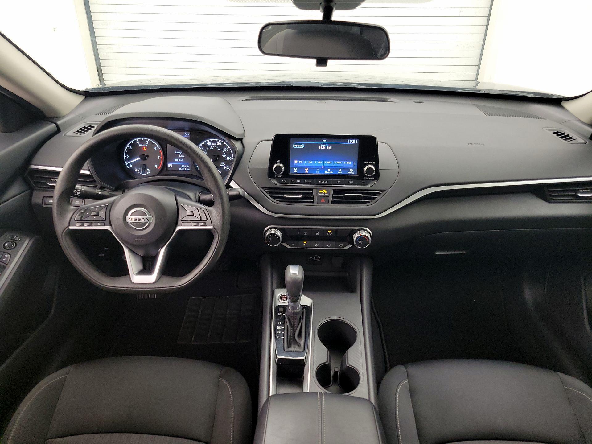 Thumbnail: 2022 Nissan Altima - 9