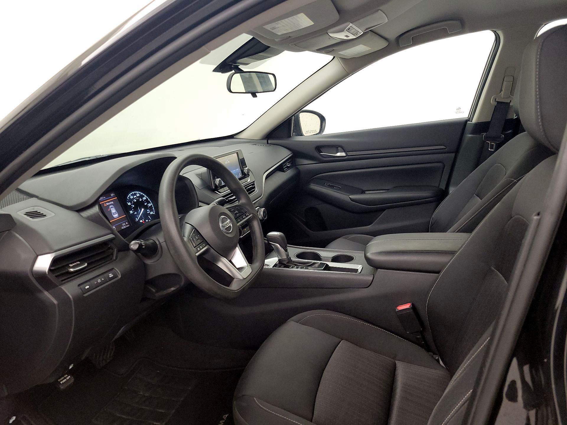 Thumbnail: 2022 Nissan Altima - 11