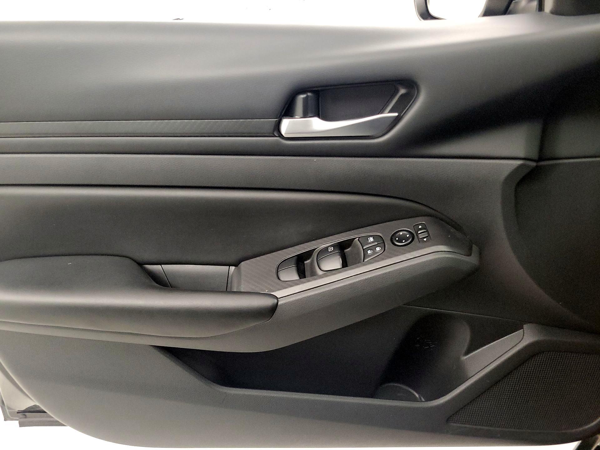 Thumbnail: 2022 Nissan Altima - 12