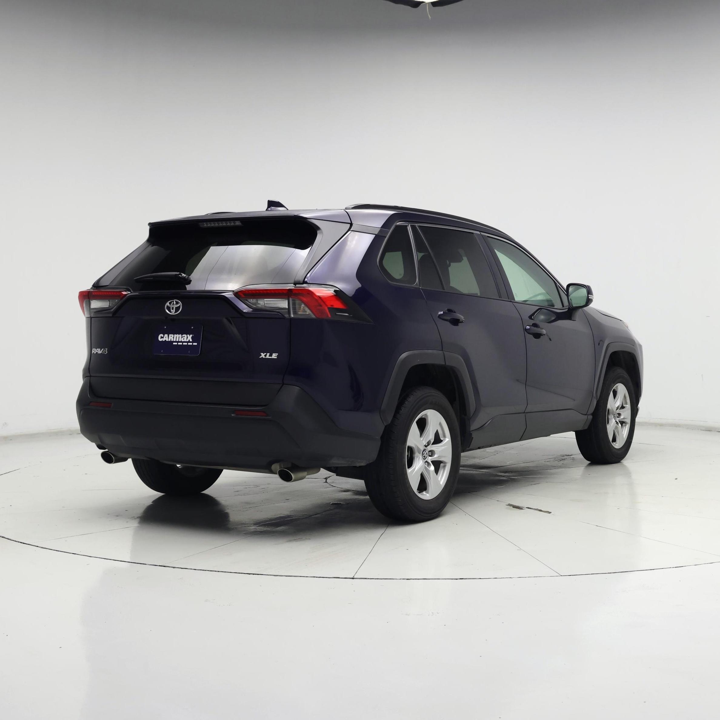 Thumbnail: 2021 Toyota RAV4 - 8