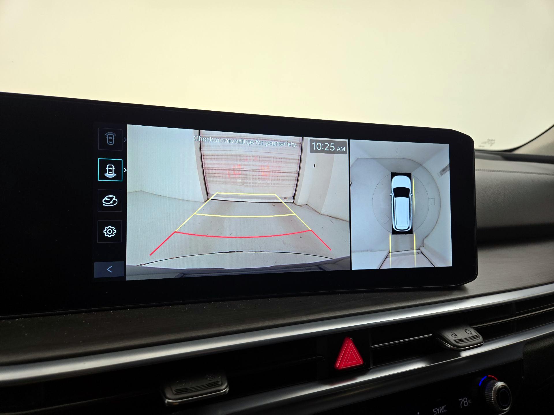 Thumbnail: 2025 Kia Sorento - 15