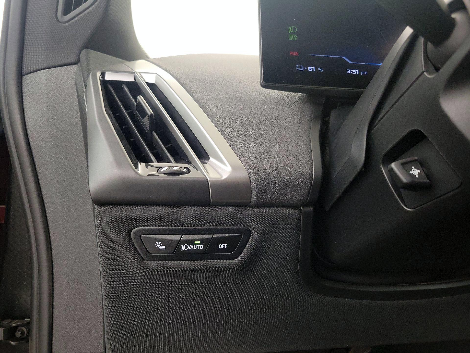 Thumbnail: 2025 BMW iX - 13