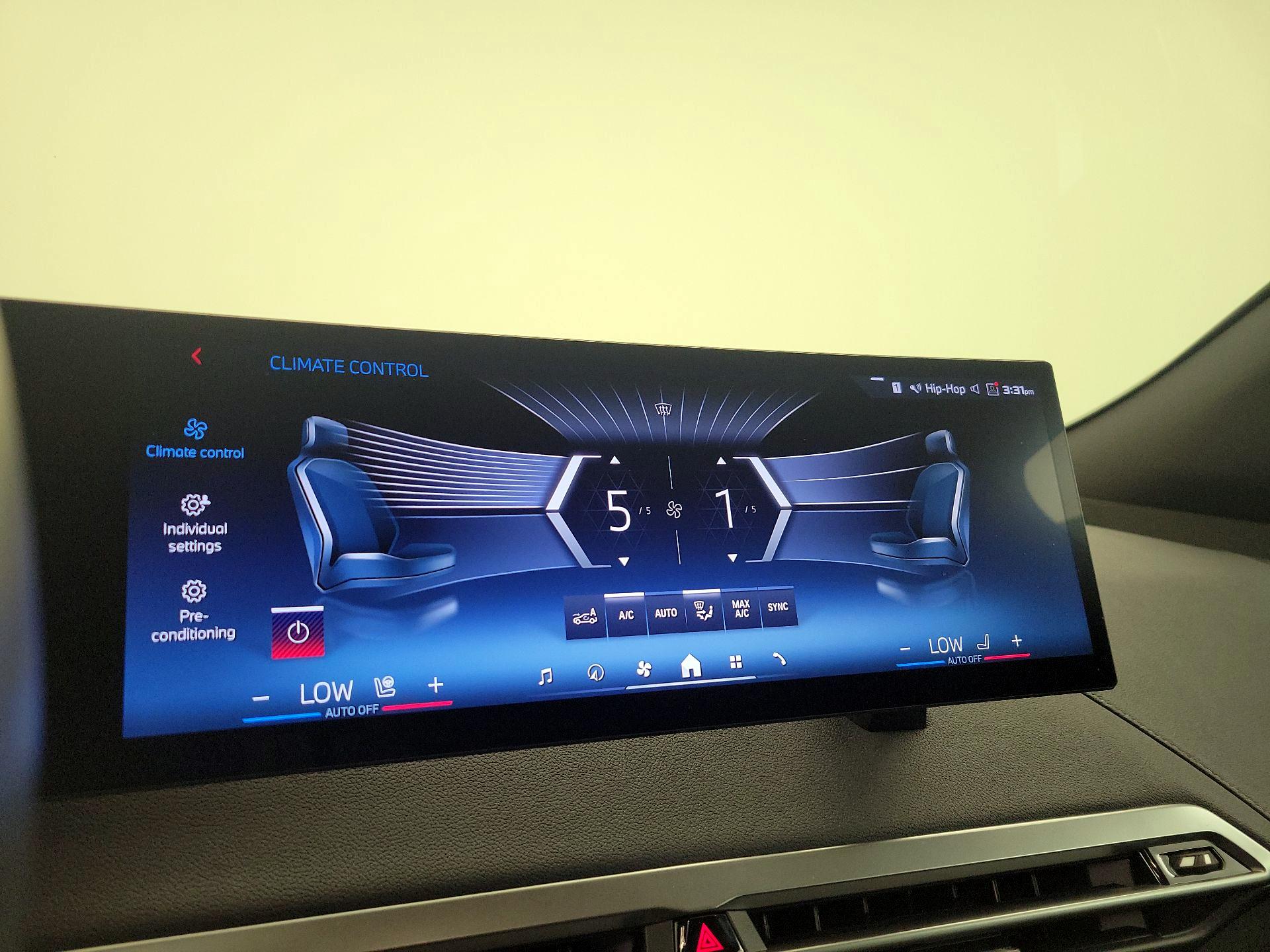 Thumbnail: 2025 BMW iX - 16