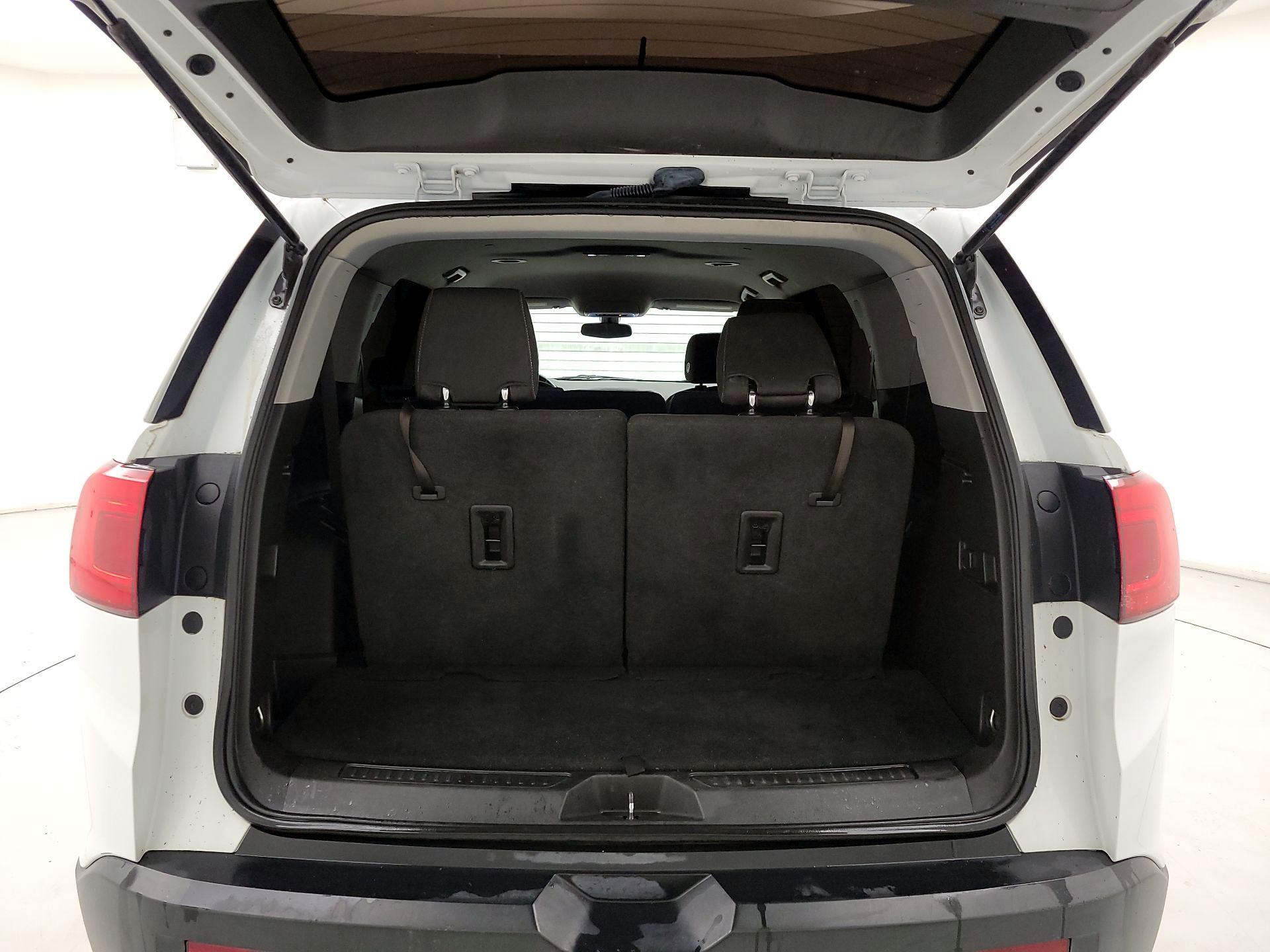 Thumbnail: 2019 GMC Acadia - 19