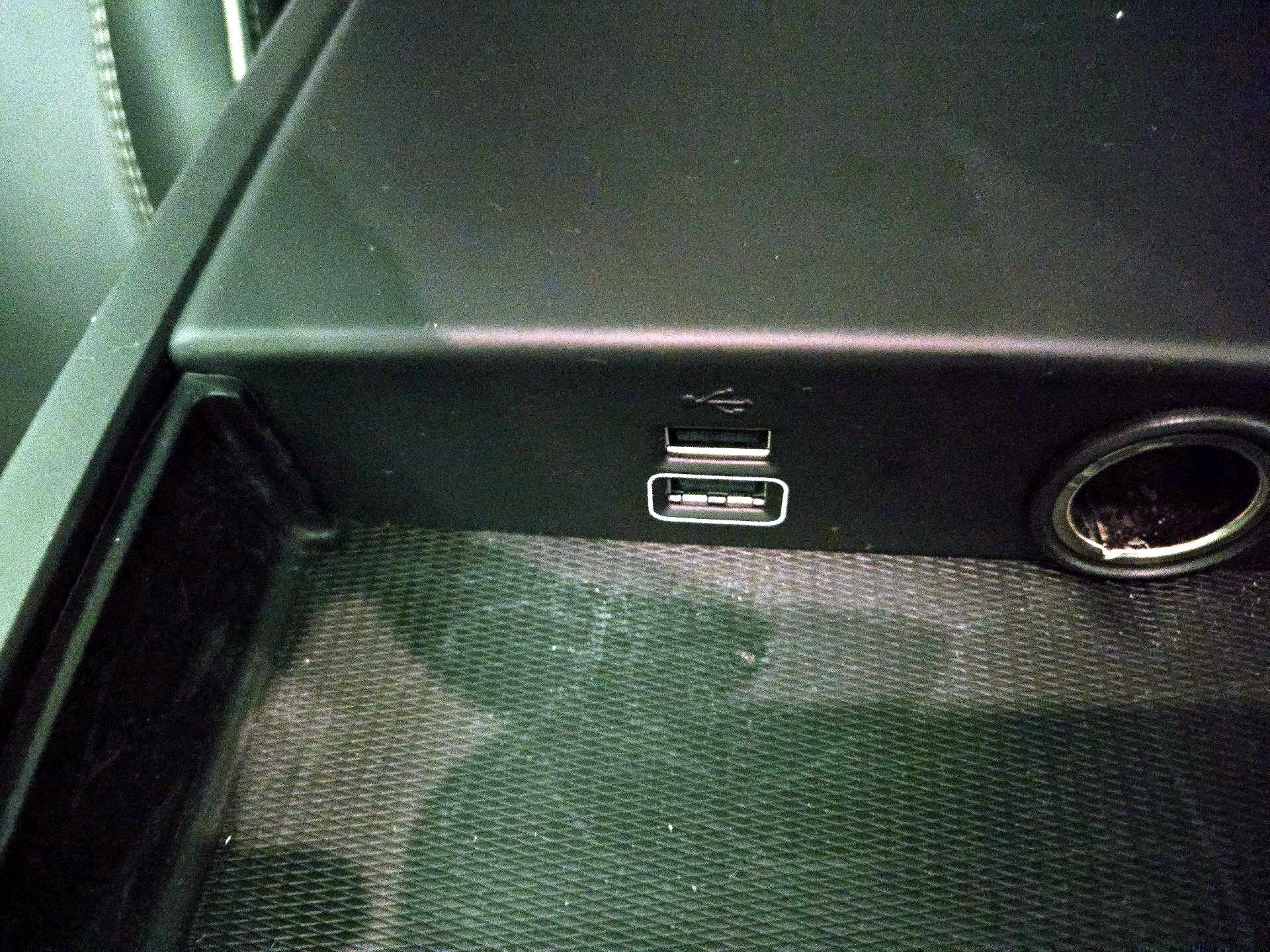 Thumbnail: 2021 Volvo V60 - 19